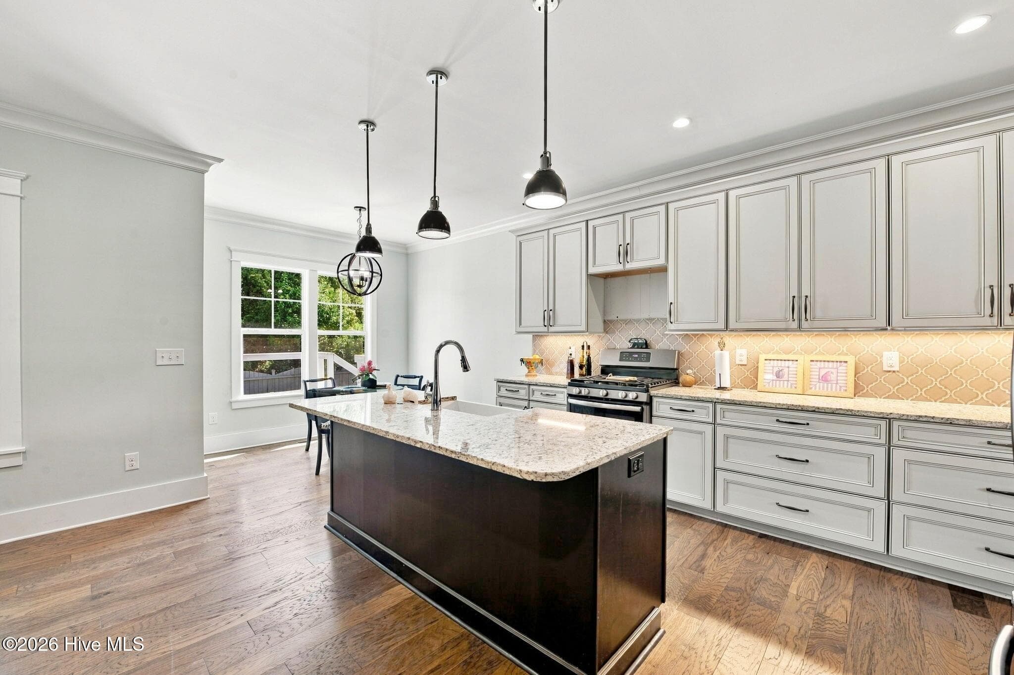 Single Family Residence at 212 Shoreview Drive, New Bern, NC 28562, photo 13 of 49
