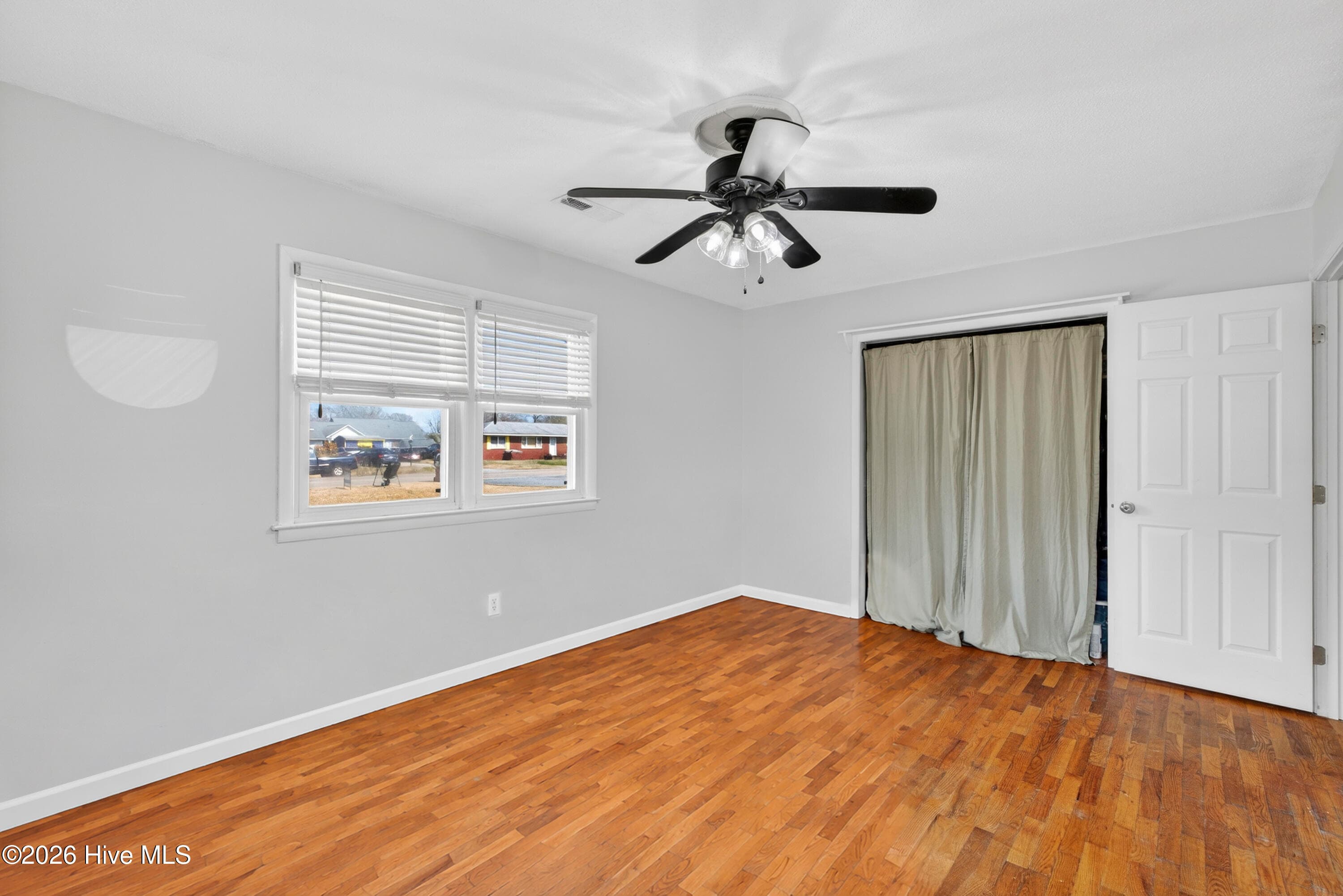 Single Family Residence at 118 Jamaica Drive, Wilmington, NC 28401, photo 7 of 7