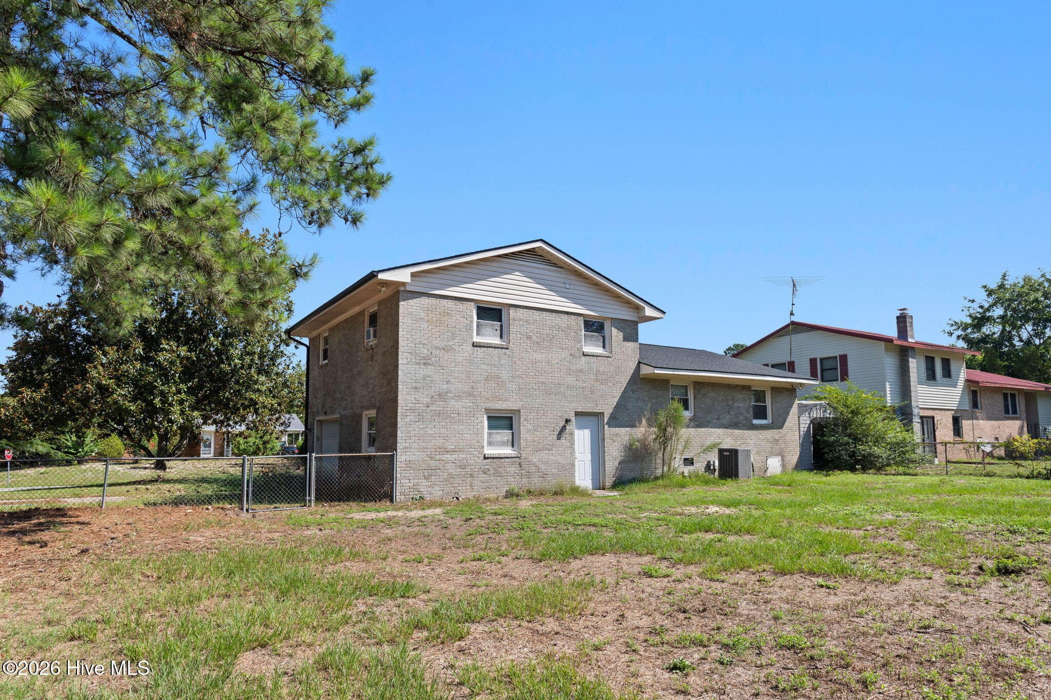 Single Family Residence at 609 Francis Court, Spring Lake, NC 28390, photo 4 of 4