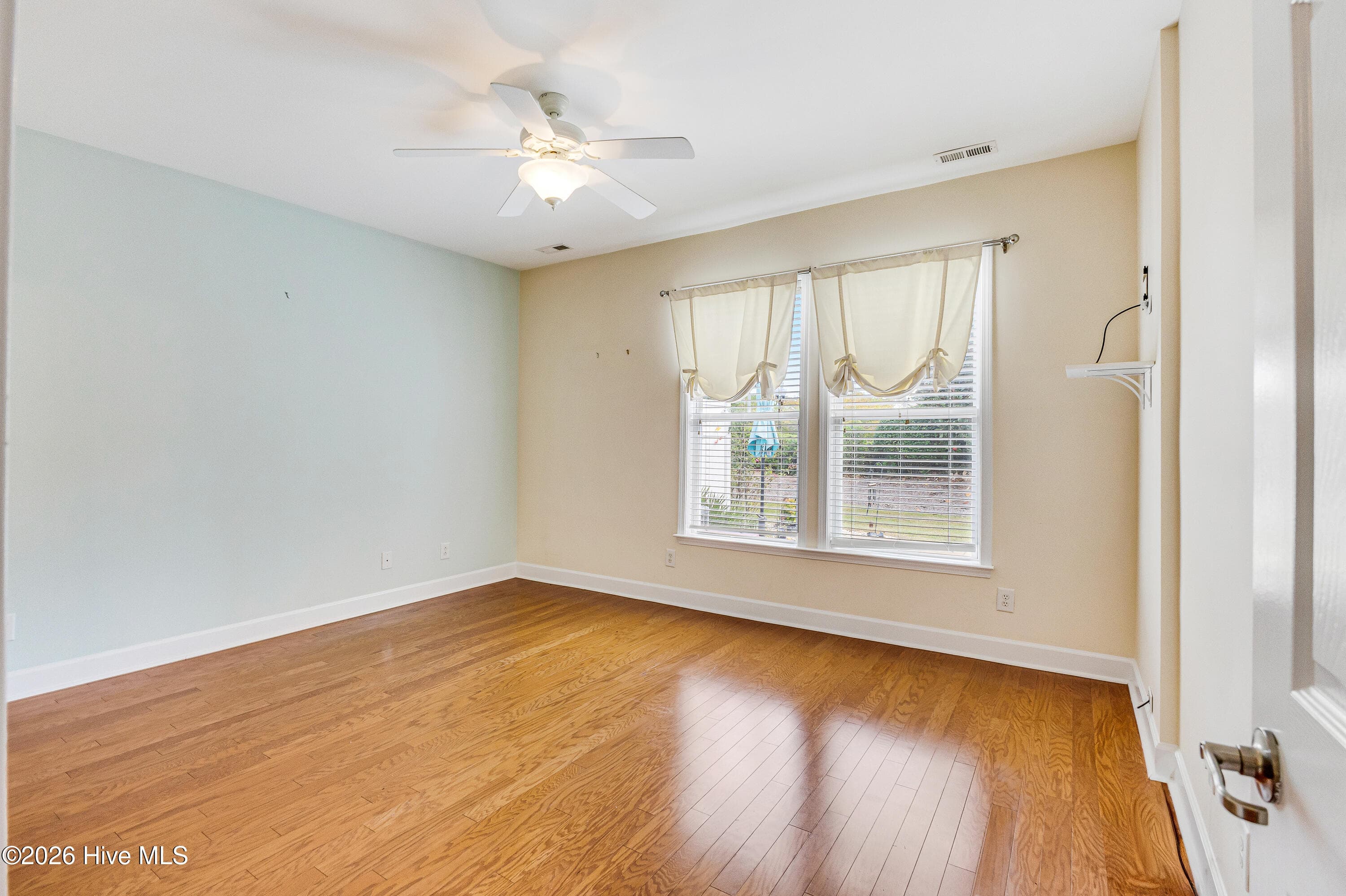 Shiny Primary - 4020 Norseman Loop Unit 2, Southport, NC 28461