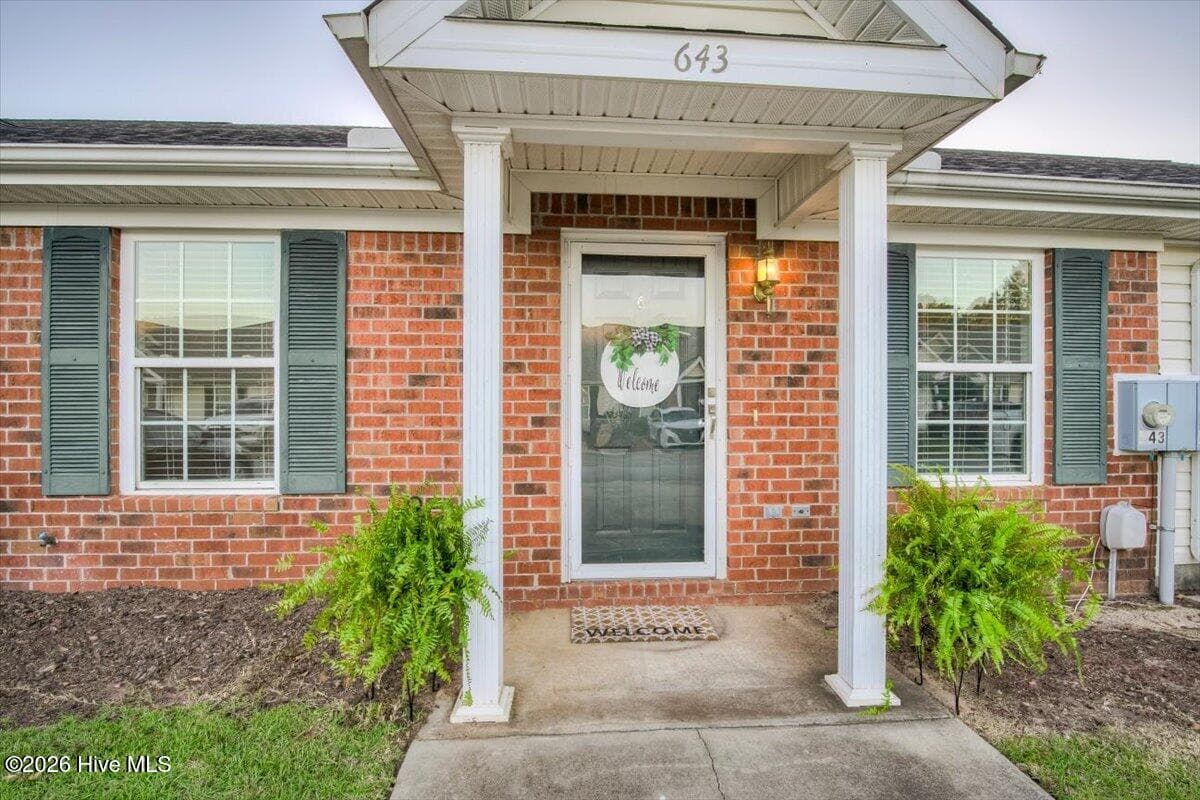 Townhouse at 643 Brook Trail, Evans, GA 30809, photo 3 of 26