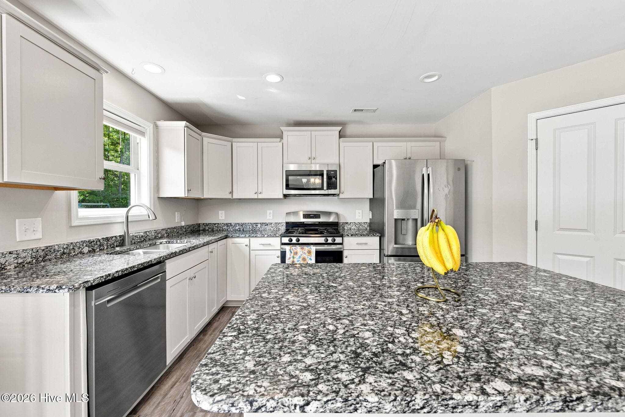 Single Family Residence at 345 Station House Road, New Bern, NC 28562, photo 15 of 50