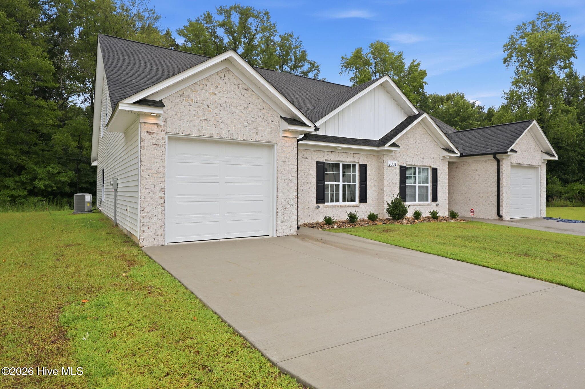 Townhouse at 2020 Dartford Drive A, Greenville, NC 27834, photo 10 of 122