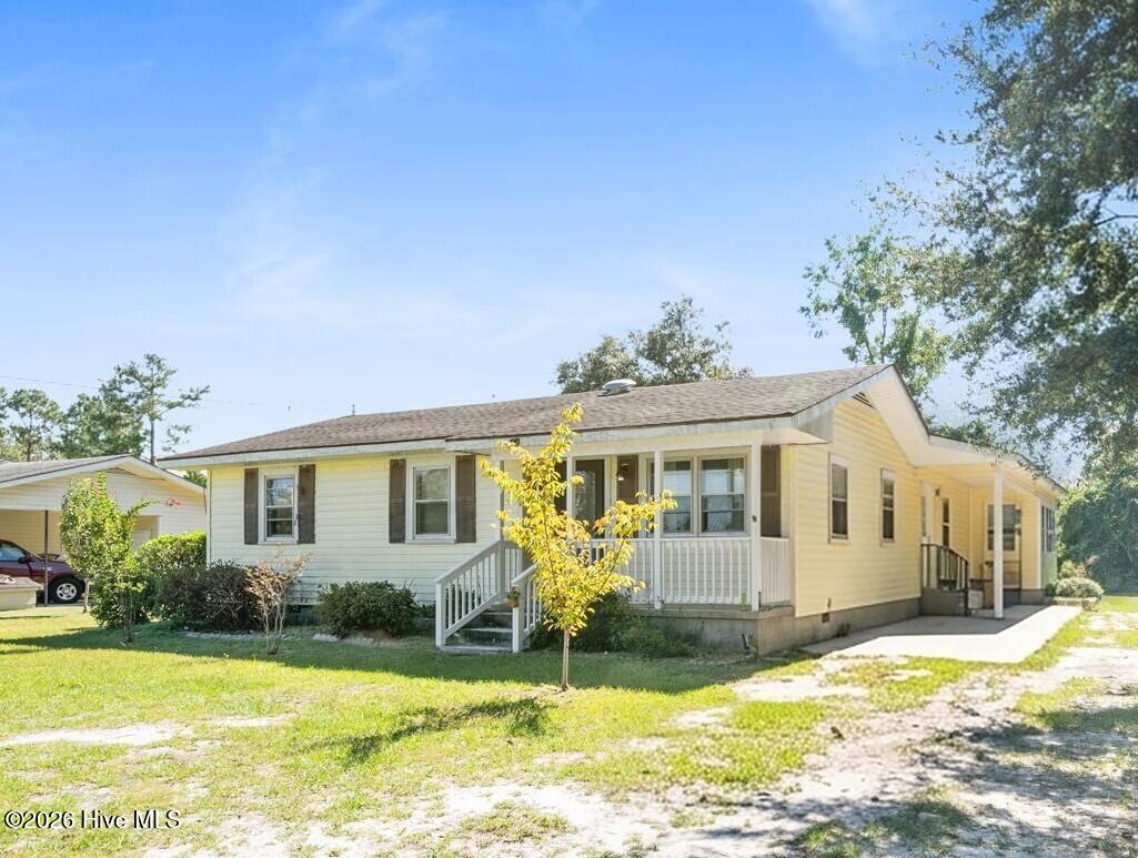 Single Family Residence at 107 Loop Road, Leland, NC 28451, photo 5 of 29