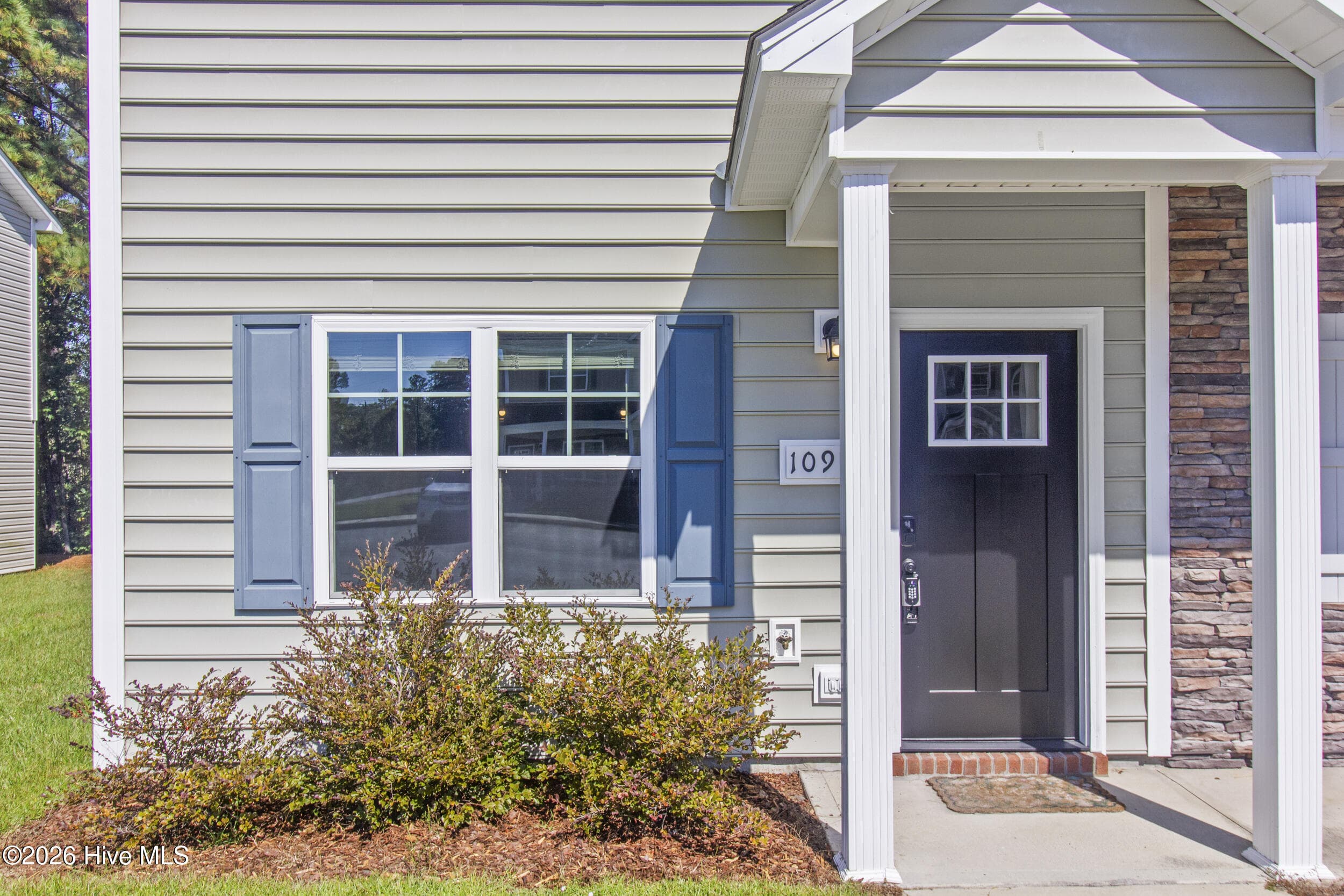 Townhouse at 109 Jaydn Drive E, Jacksonville, NC 28546, Jacksonville, photo 2 of 38