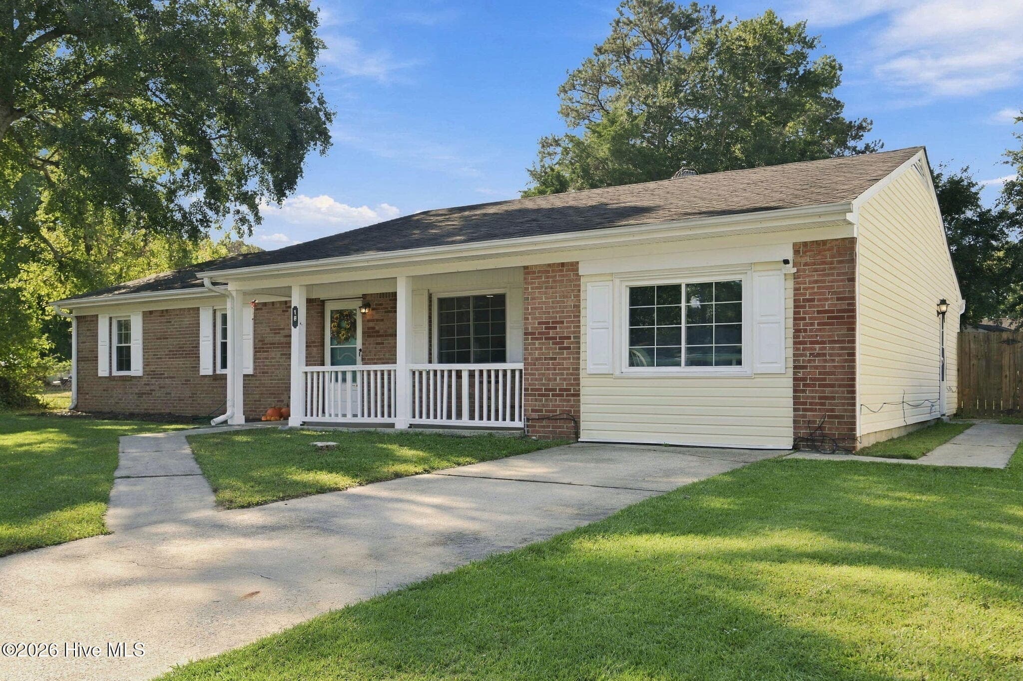 Single Family Residence at 18 Walnut Drive, Jacksonville, NC 28546, photo 7 of 62