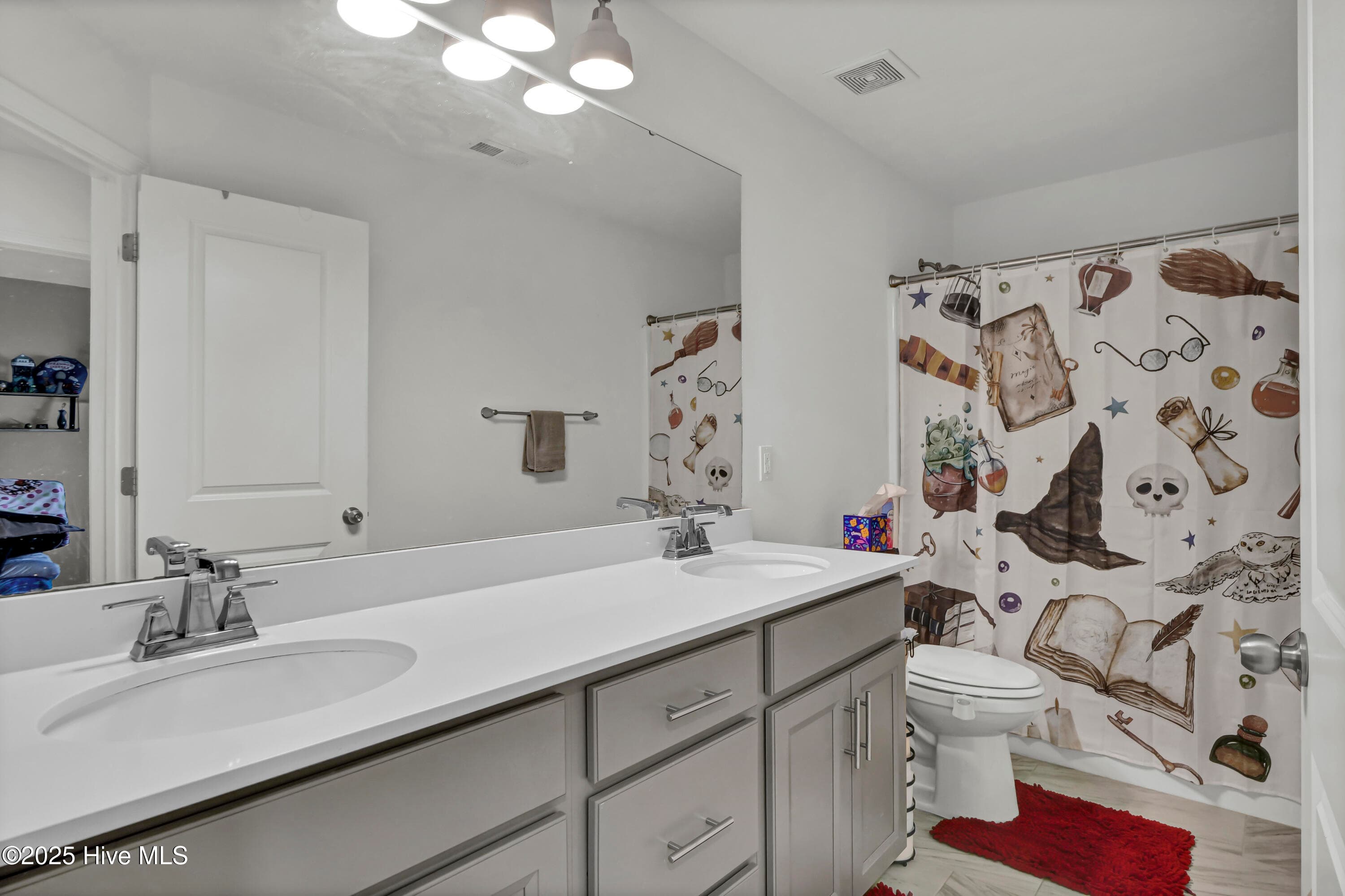 Single Family Residence at 8876 Colbert Place Drive, Leland, NC 28451, photo 17 of 34