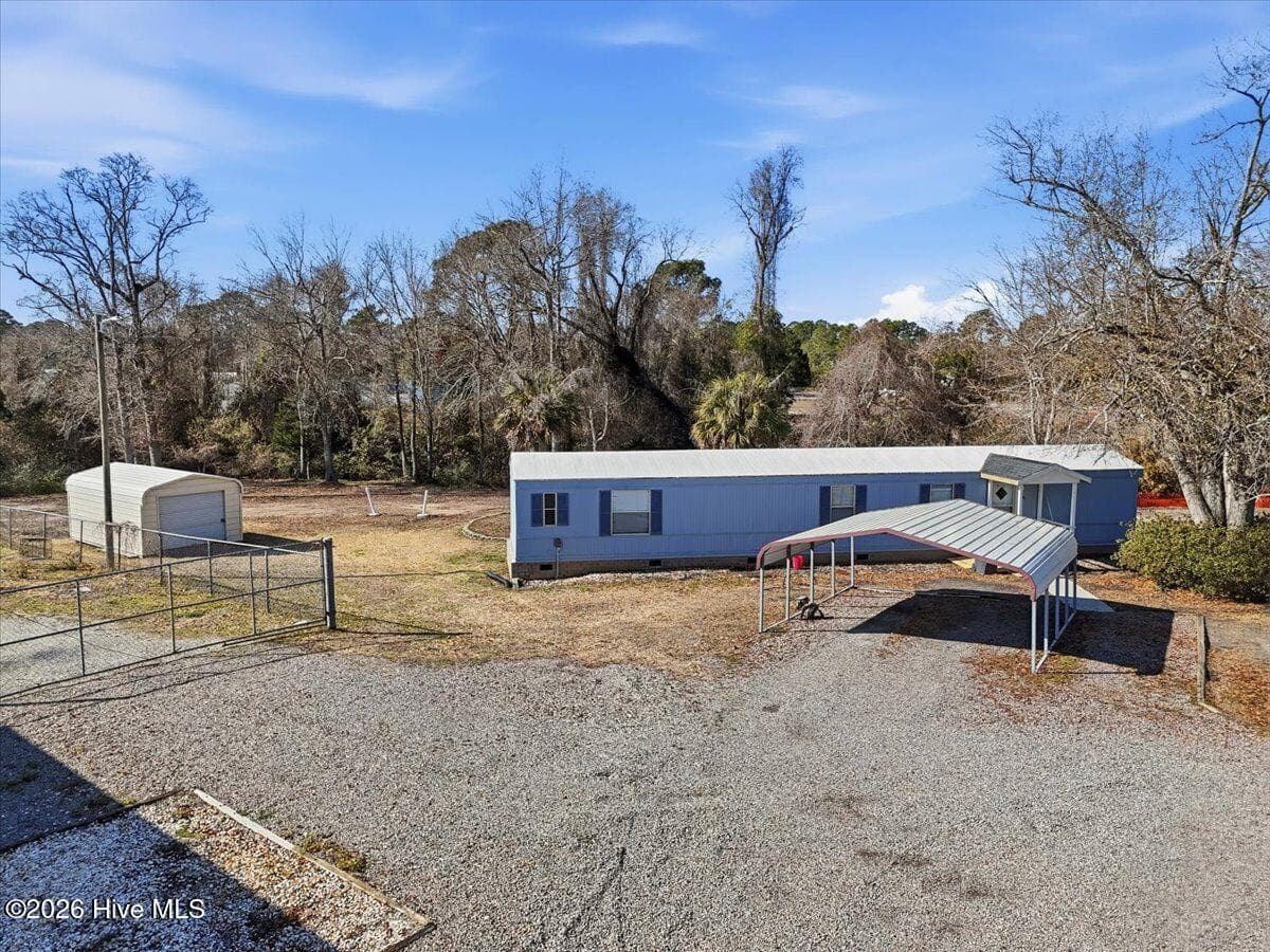 Commercial Sale at 4905&4911 Southport Supply Rd SE, Southport, NC 28461, photo 6 of 7