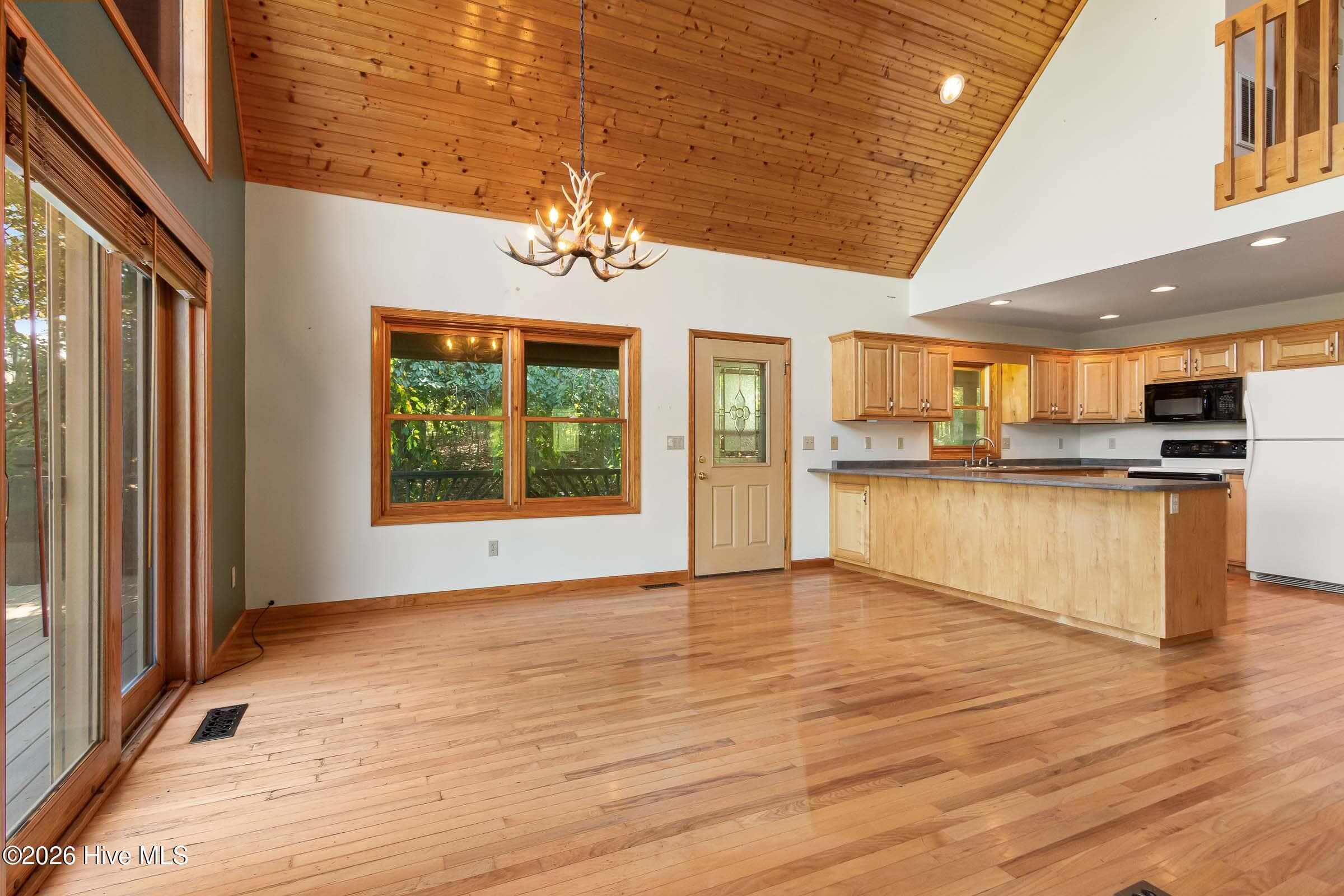 Single Family Residence at 75 Mountain Overlook Drive, Murphy, NC 28906, photo 9 of 80