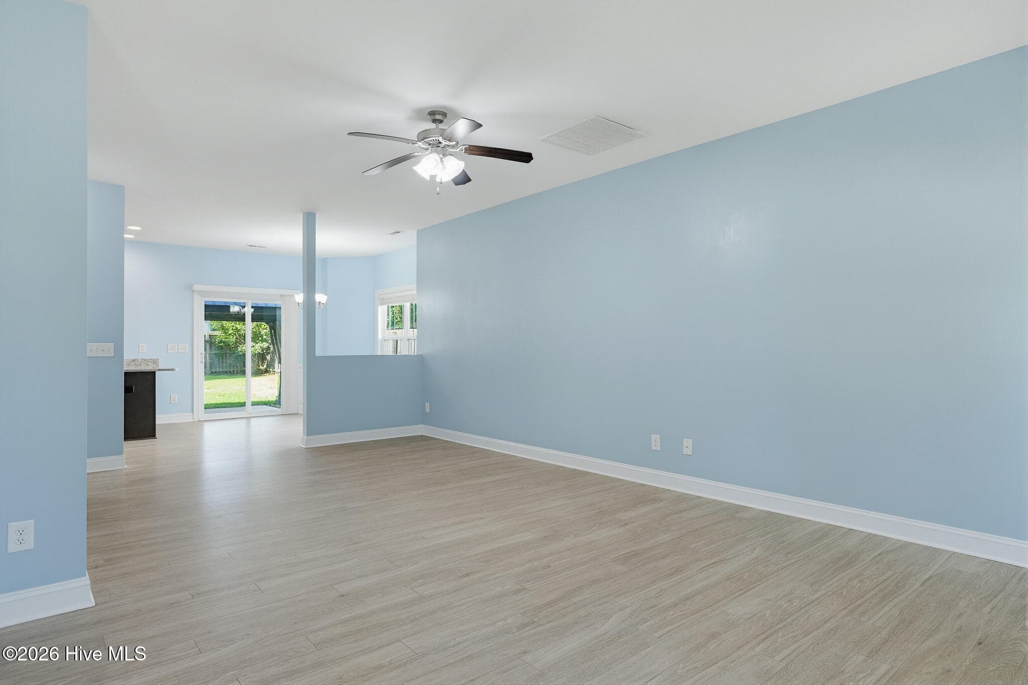 Single Family Residence at 211 Derby Downs Drive, Sneads Ferry, NC 28460, photo 12 of 61