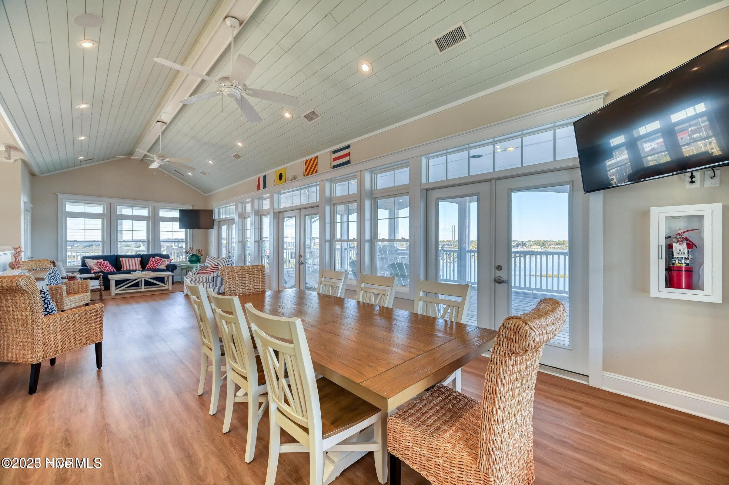 111 N New River Drive, Surf City, NC 28445