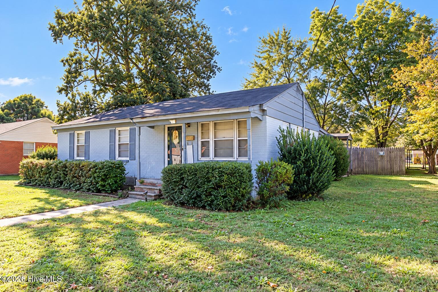 702 E 8th Street, Lumberton, NC 28358