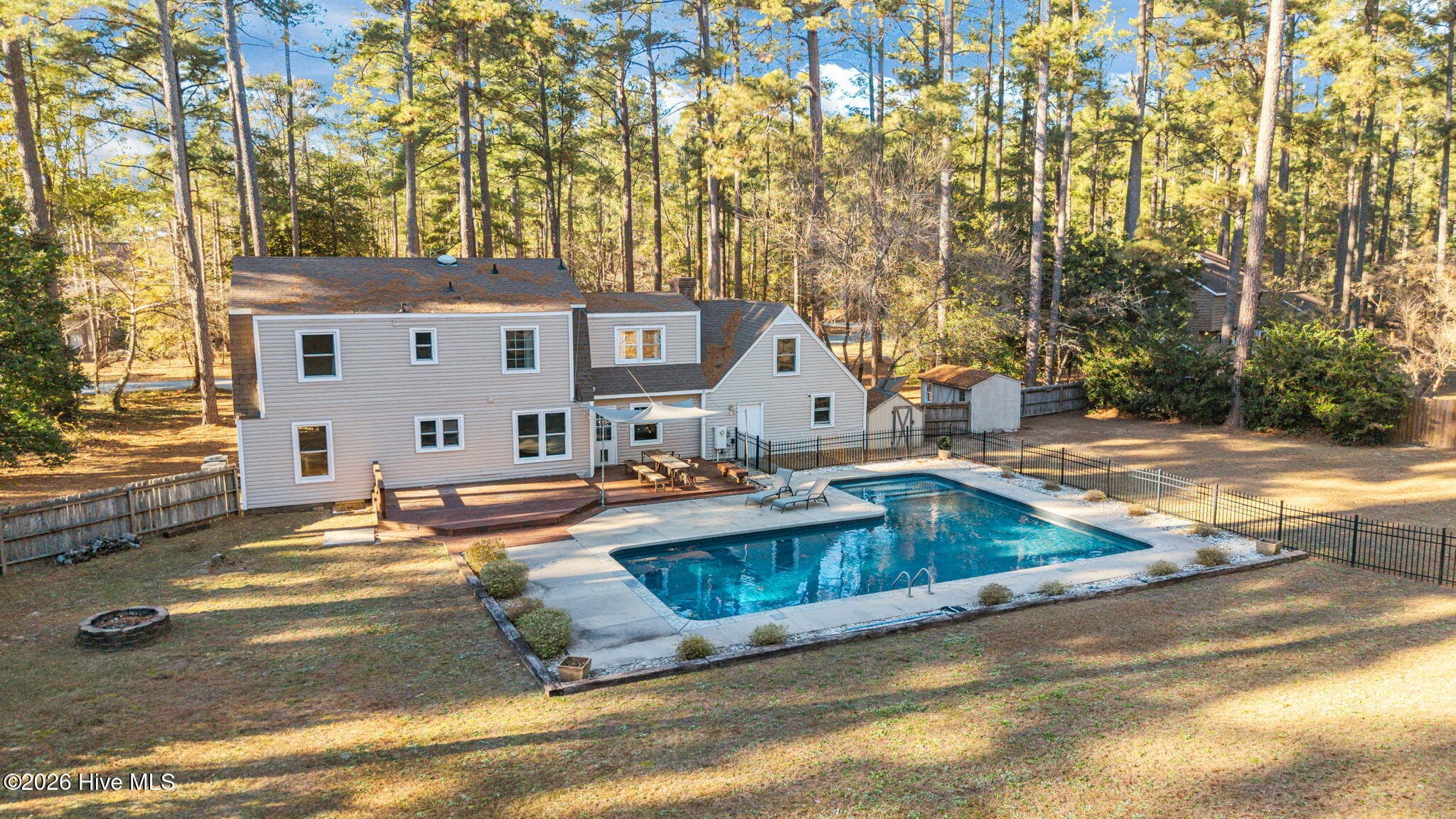 Single Family Residence at 215 Canterbury Road, Southern Pines, NC 28387, photo 3 of 3