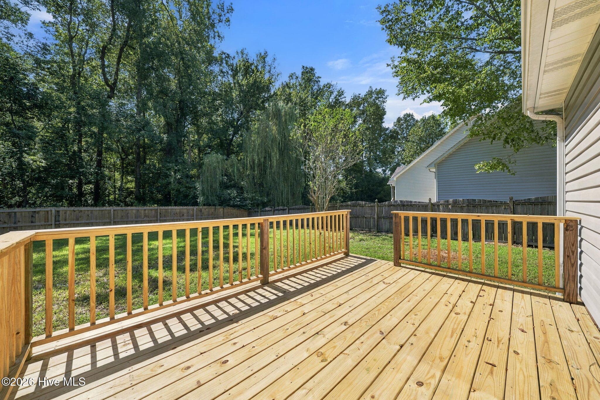 Single Family Residence at 112 Orkney Drive, Jacksonville, NC 28540, photo 4 of 42