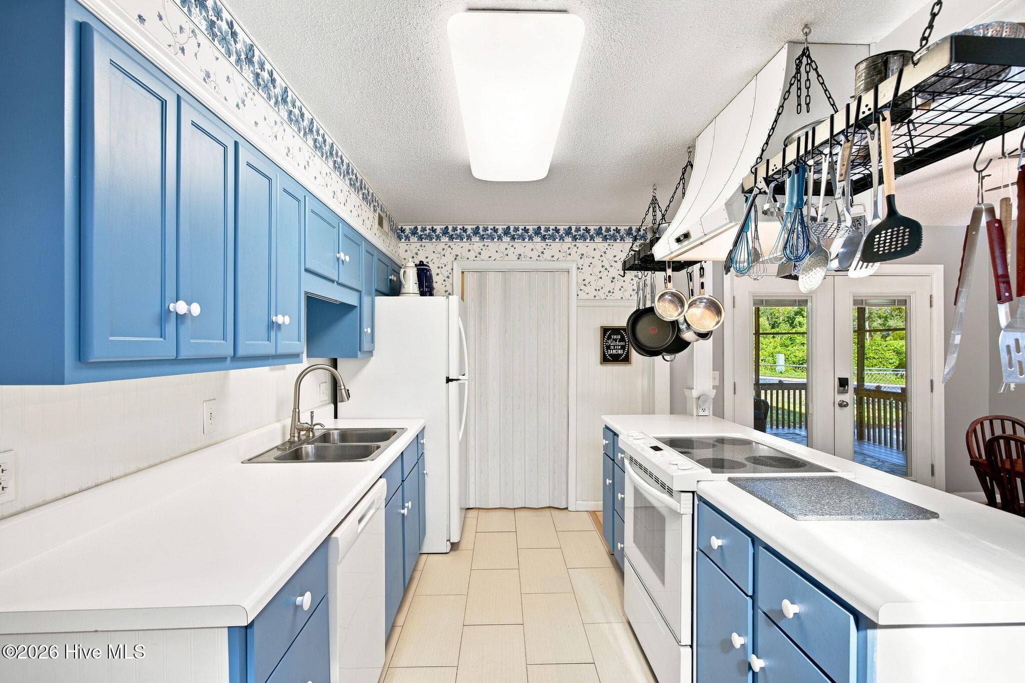 Single Family Residence at 417 Sellers Street, Oak Island, NC 28465, photo 17 of 56