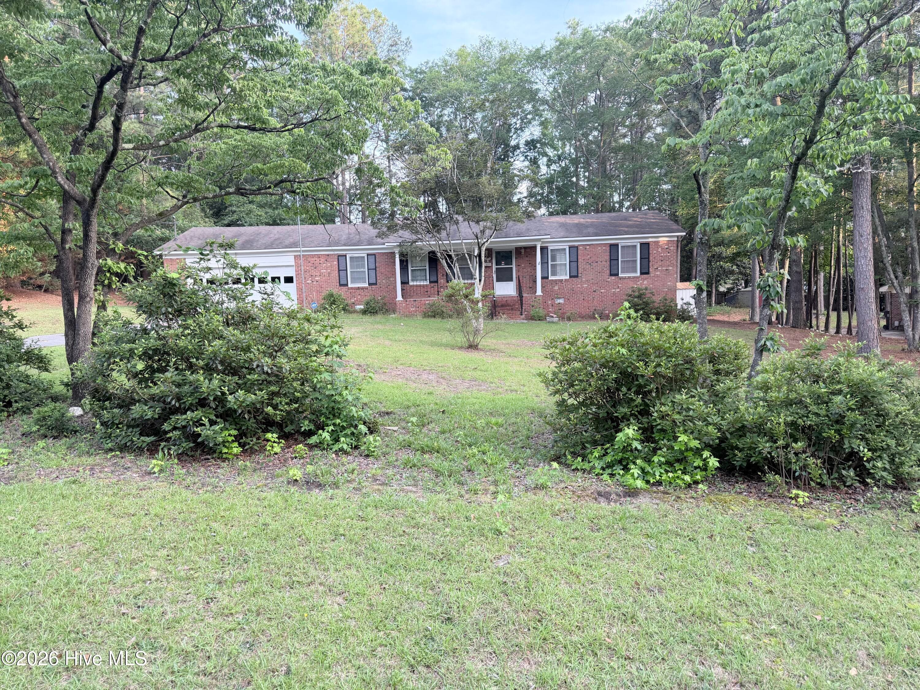 Single Family Residence at 185 Bronwyn Street, Southern Pines, NC 28387, photo 2 of 16