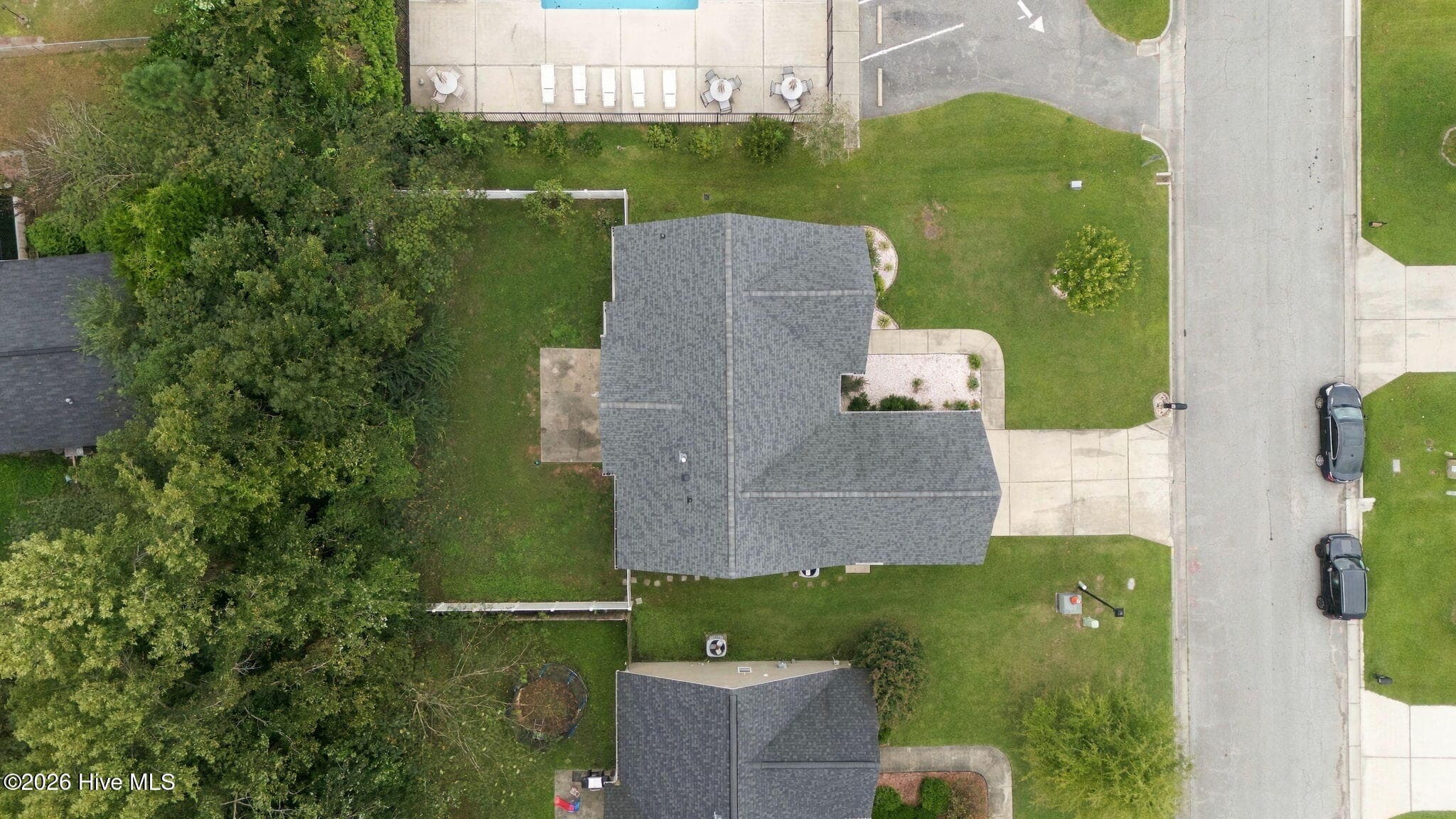Single Family Residence at 104 Lynden Lane, New Bern, NC 28560, photo 9 of 51