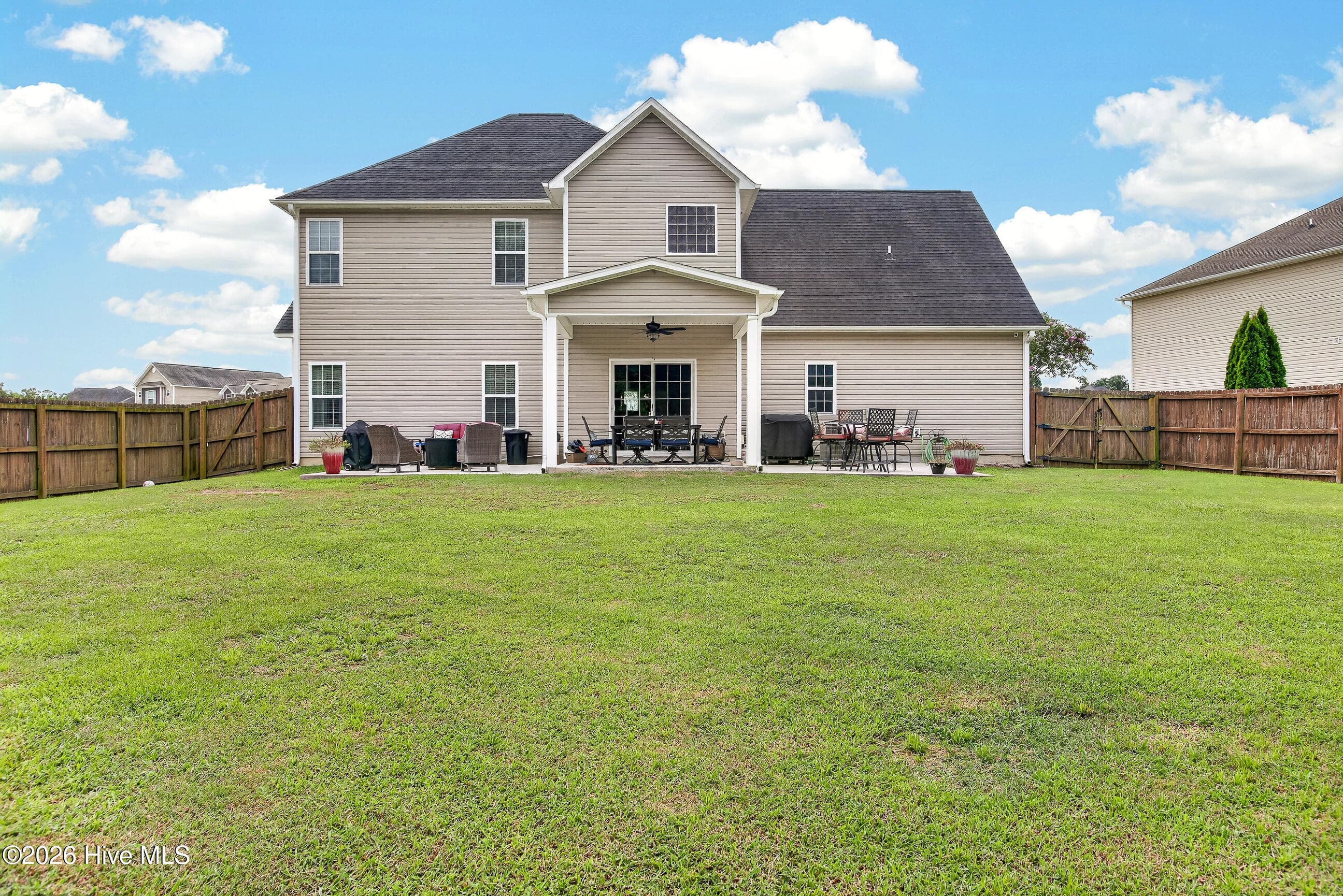 Single Family Residence at 129 Prelude Drive, Richlands, NC 28574, photo 2 of 2