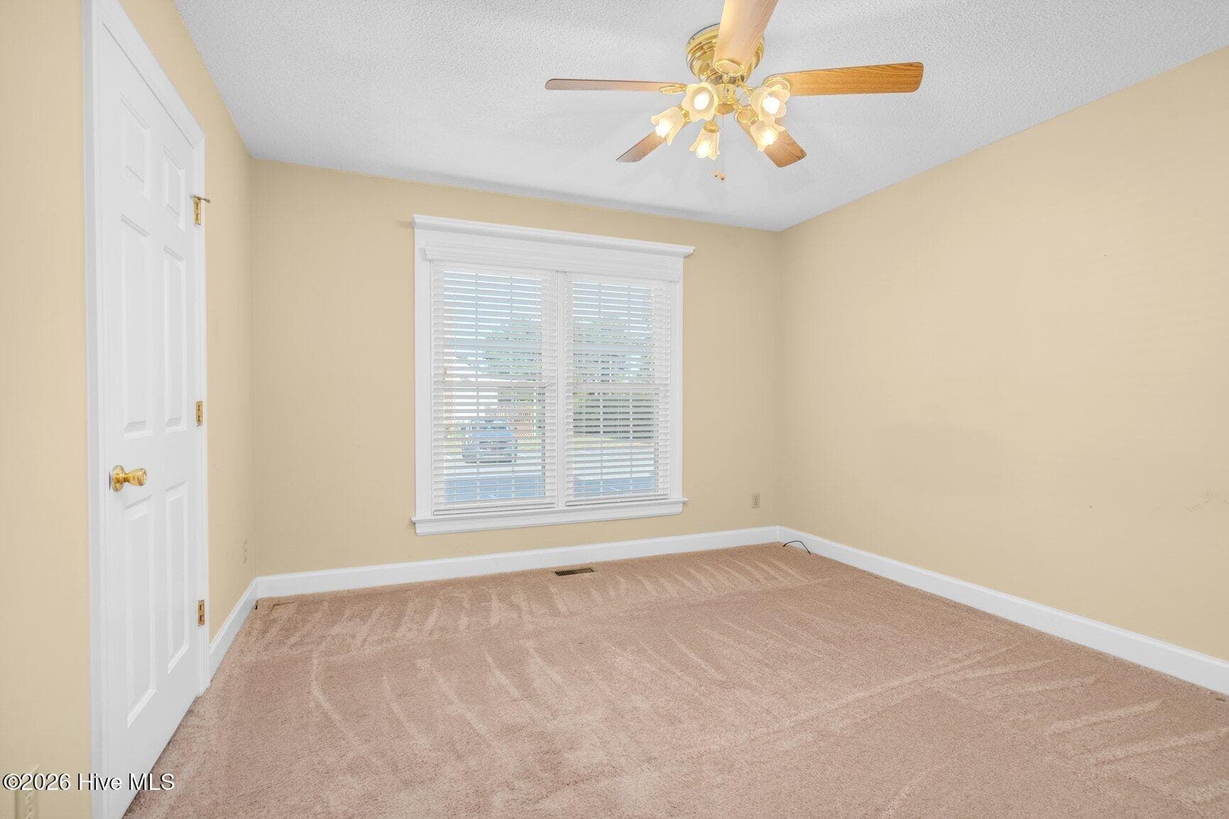 Townhouse at 2400 Bradford Drive N 1b, Wilson, NC 27896, photo 14 of 25