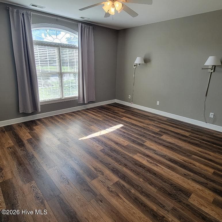 Single Family Residence at 3131 Cleere Court, Greenville, NC 27858, photo 17 of 42