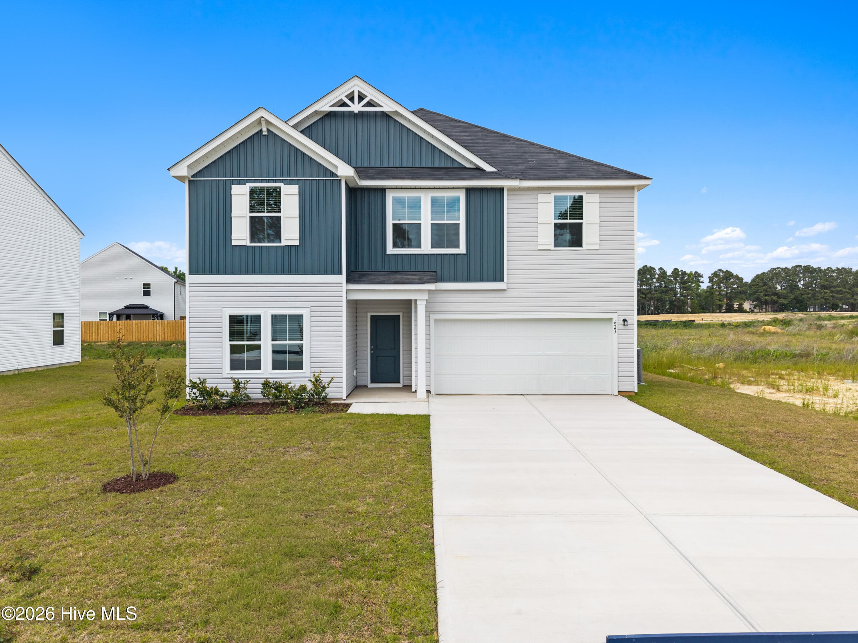 Single Family Residence at 141 N Squires Run Lane, Richlands, NC 28574, photo 2 of 105