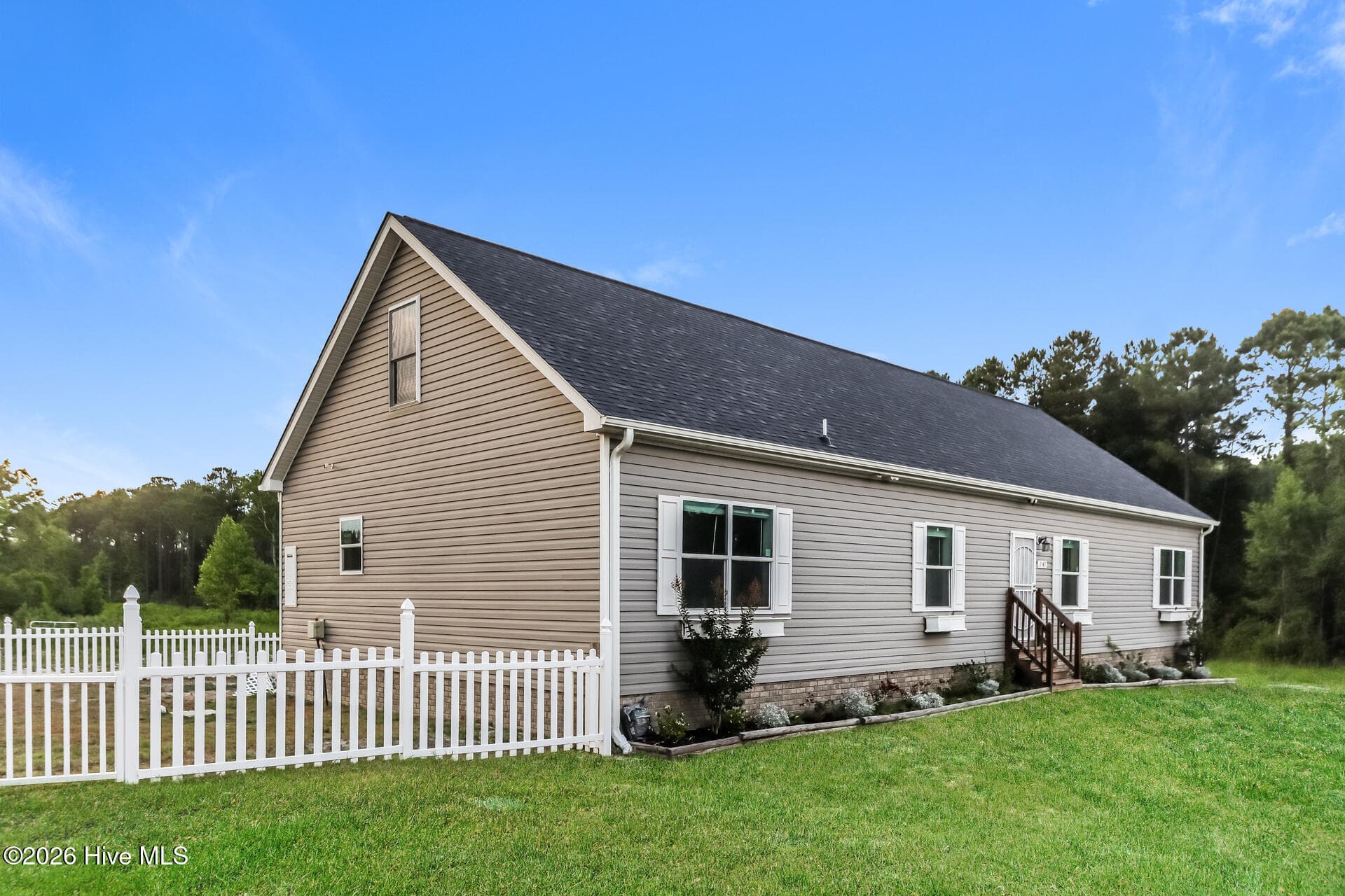 Single Family Residence at 2147 Rosemary Lane SW, Supply, NC 28462, photo 3 of 20