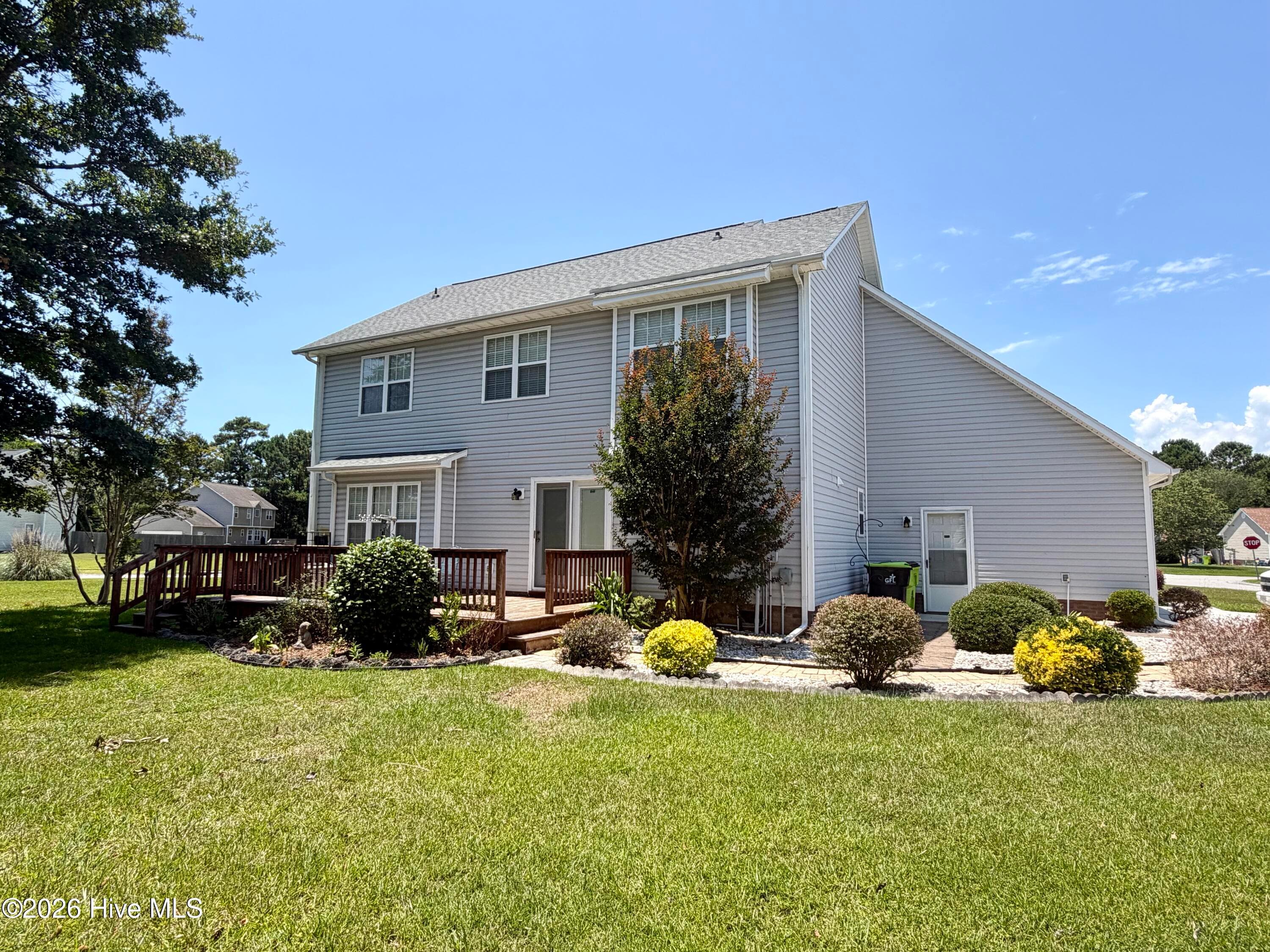 Single Family Residence at 503 Island Place, Swansboro, NC 28584, photo 28 of 64