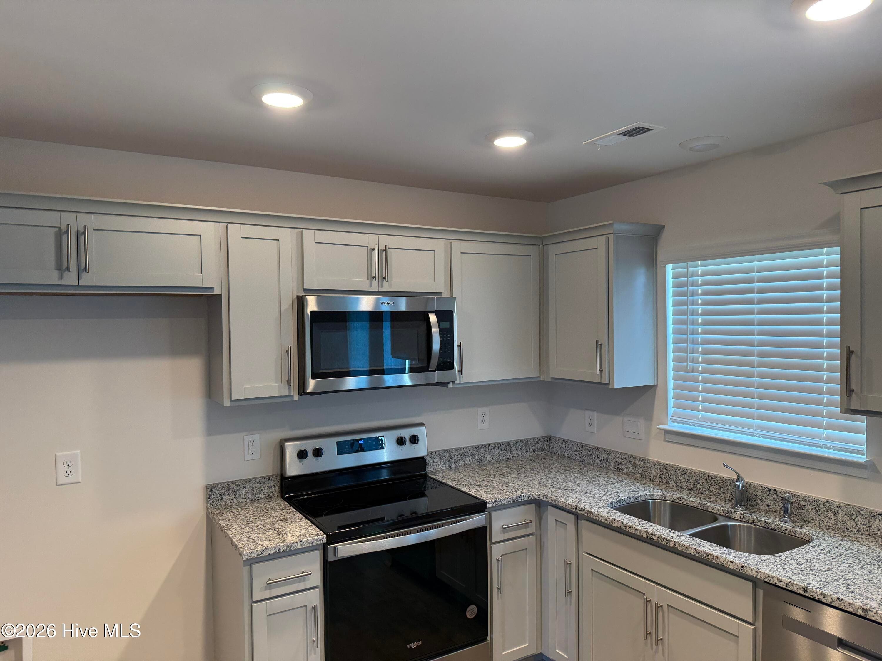 Townhouse at 4105 Laurel Ridge Drive D, Greenville, NC 27834, photo 11 of 53