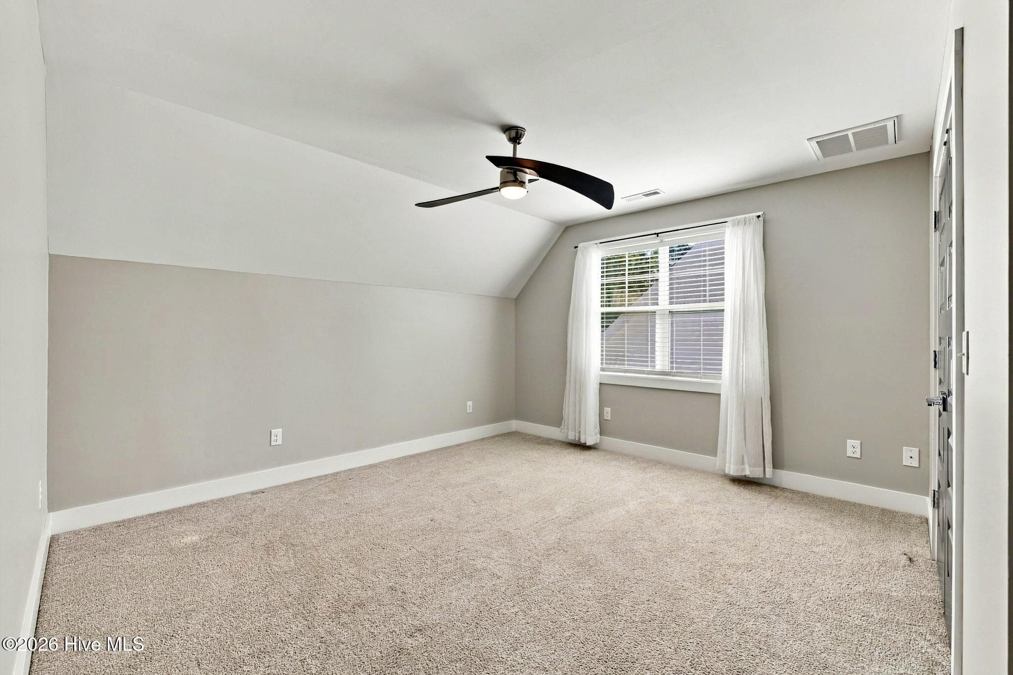 Single Family Residence at 212 Shoreview Drive, New Bern, NC 28562, photo 40 of 49