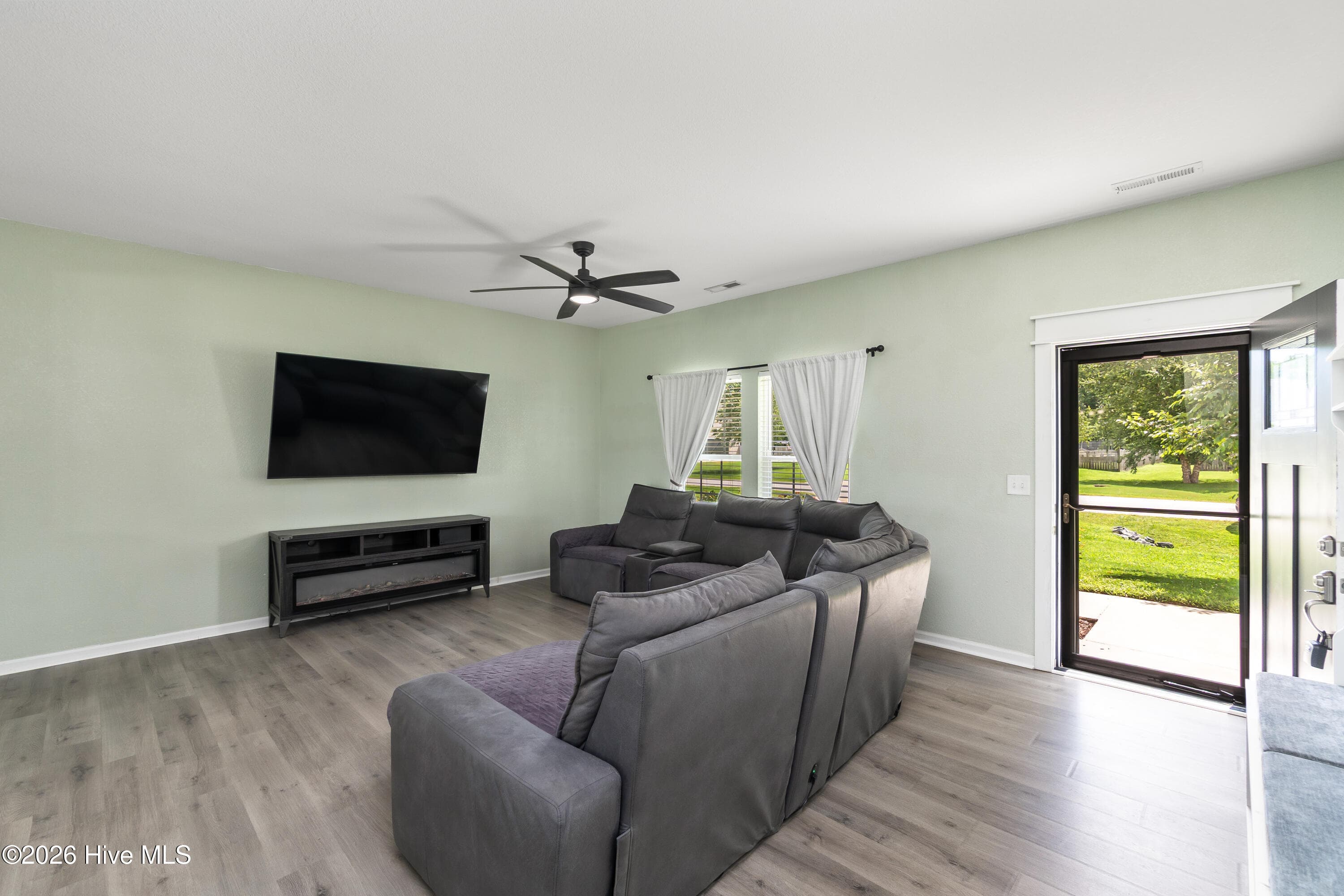 Single Family Residence at 173 Laurel Woods Way, Currituck, NC 27929, photo 10 of 53