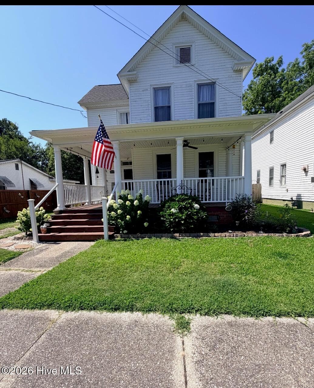 Single Family Residence at 409 Cedar Street, Elizabeth City, NC 27909, photo 5 of 60