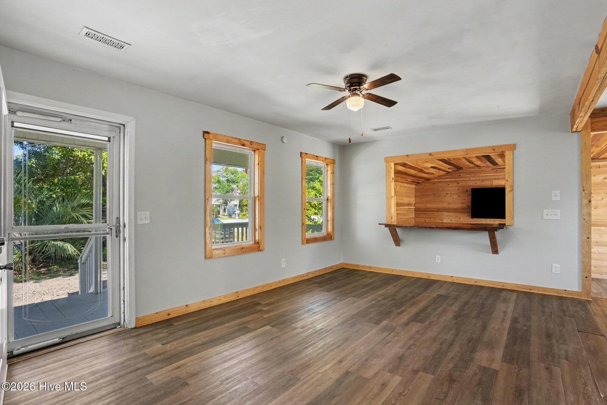 Single Family Residence at 124 N Middleton Avenue, Oak Island, NC 28465, Oak Island, photo 8 of 48