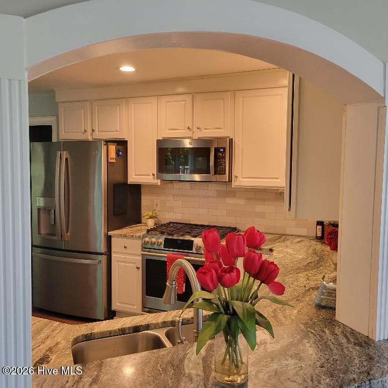 Single Family Residence at 3131 Cleere Court, Greenville, NC 27858, photo 9 of 42