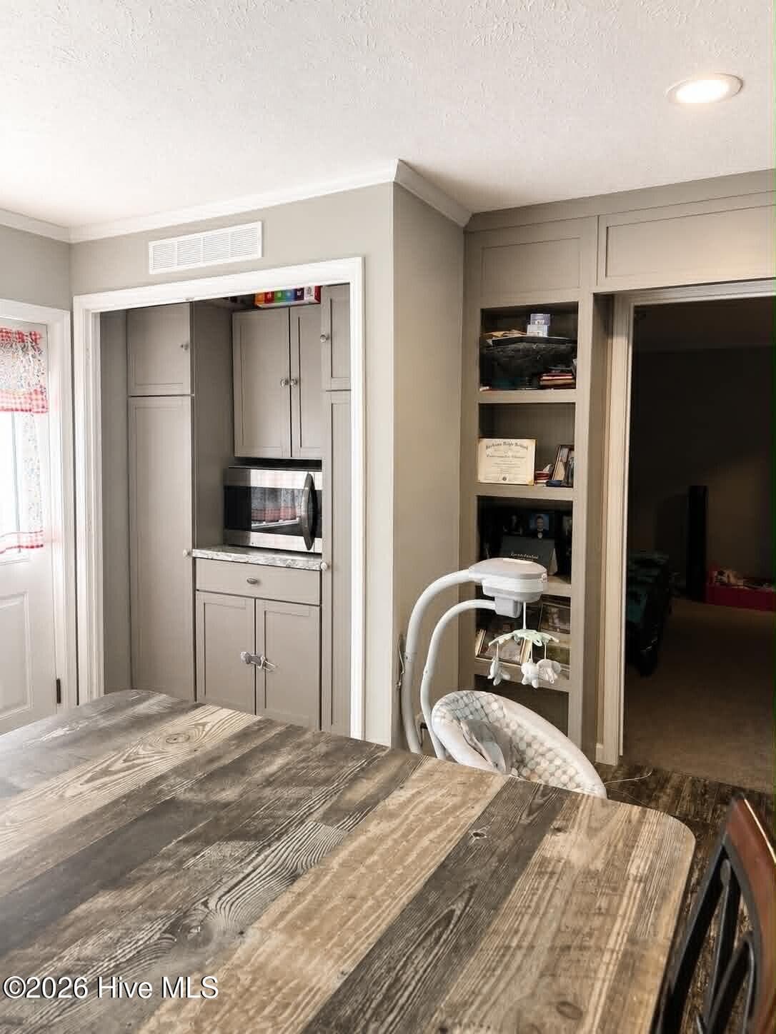Manufactured Home at 7537 Burney Road, White Oak, NC 28399, photo 7 of 15