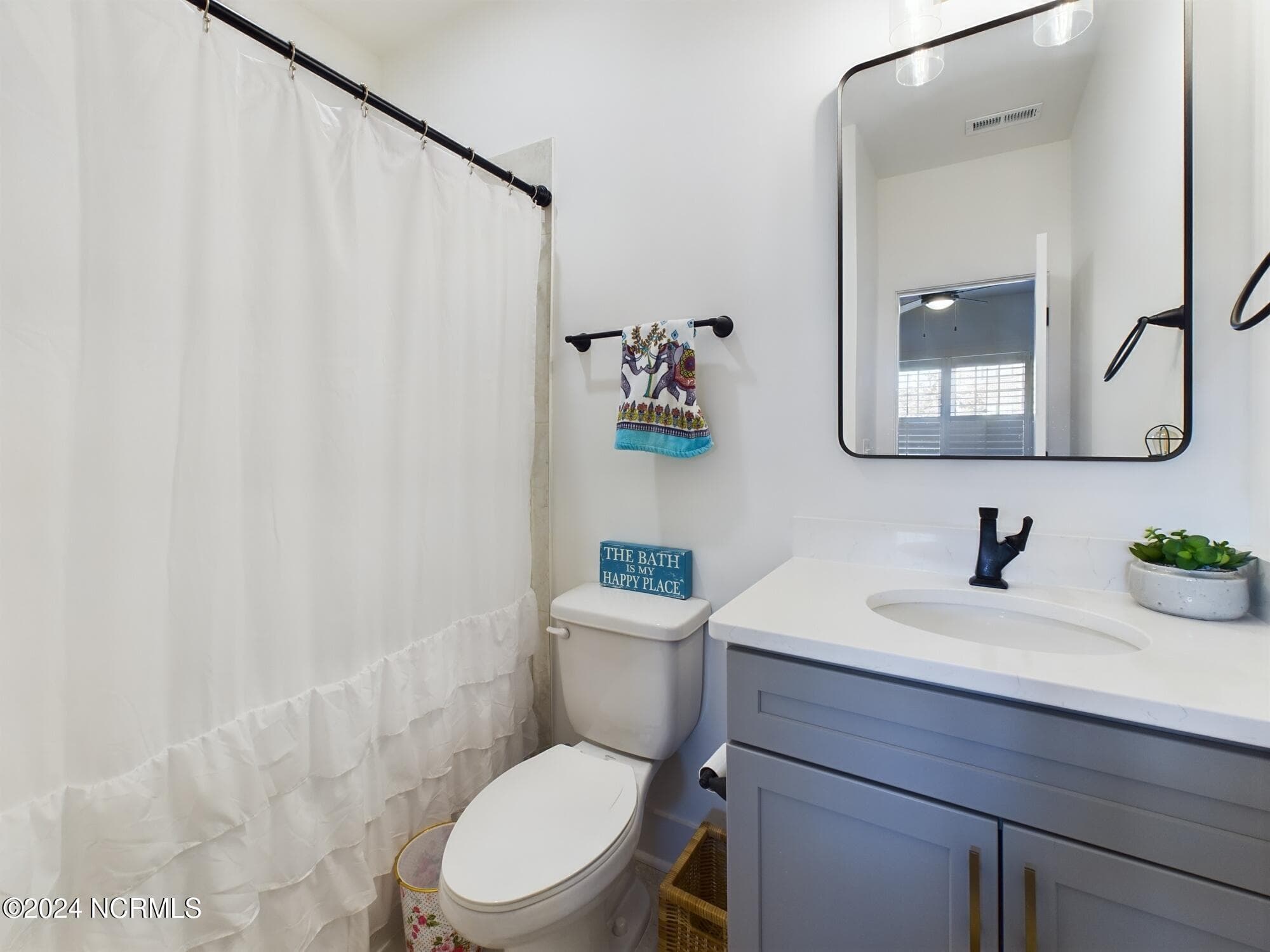 First floor bath - 129 Lexington Lane, Southern Pines, NC 28387