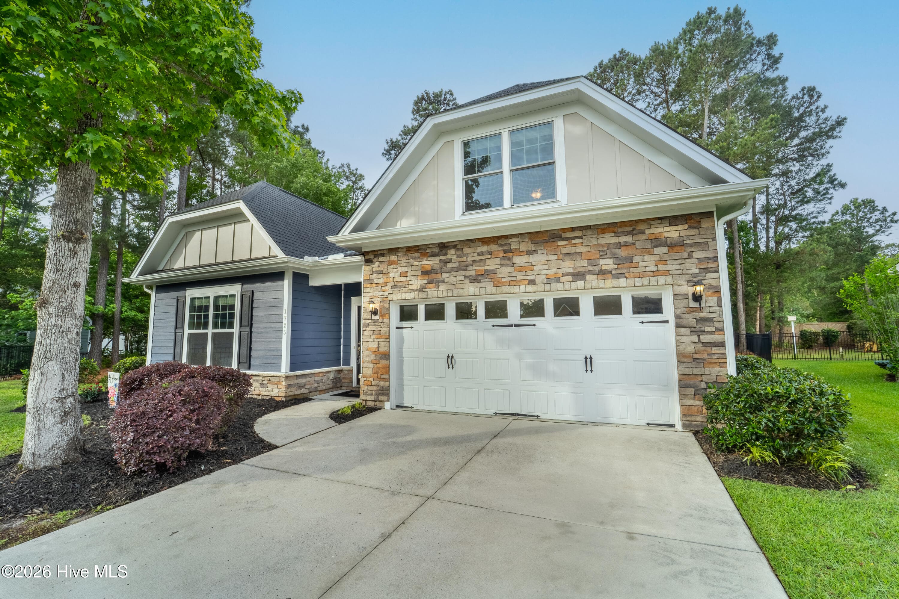 Single Family Residence at 1725 Yucca Court SW, Ocean Isle Beach, NC 28469, photo 3 of 42