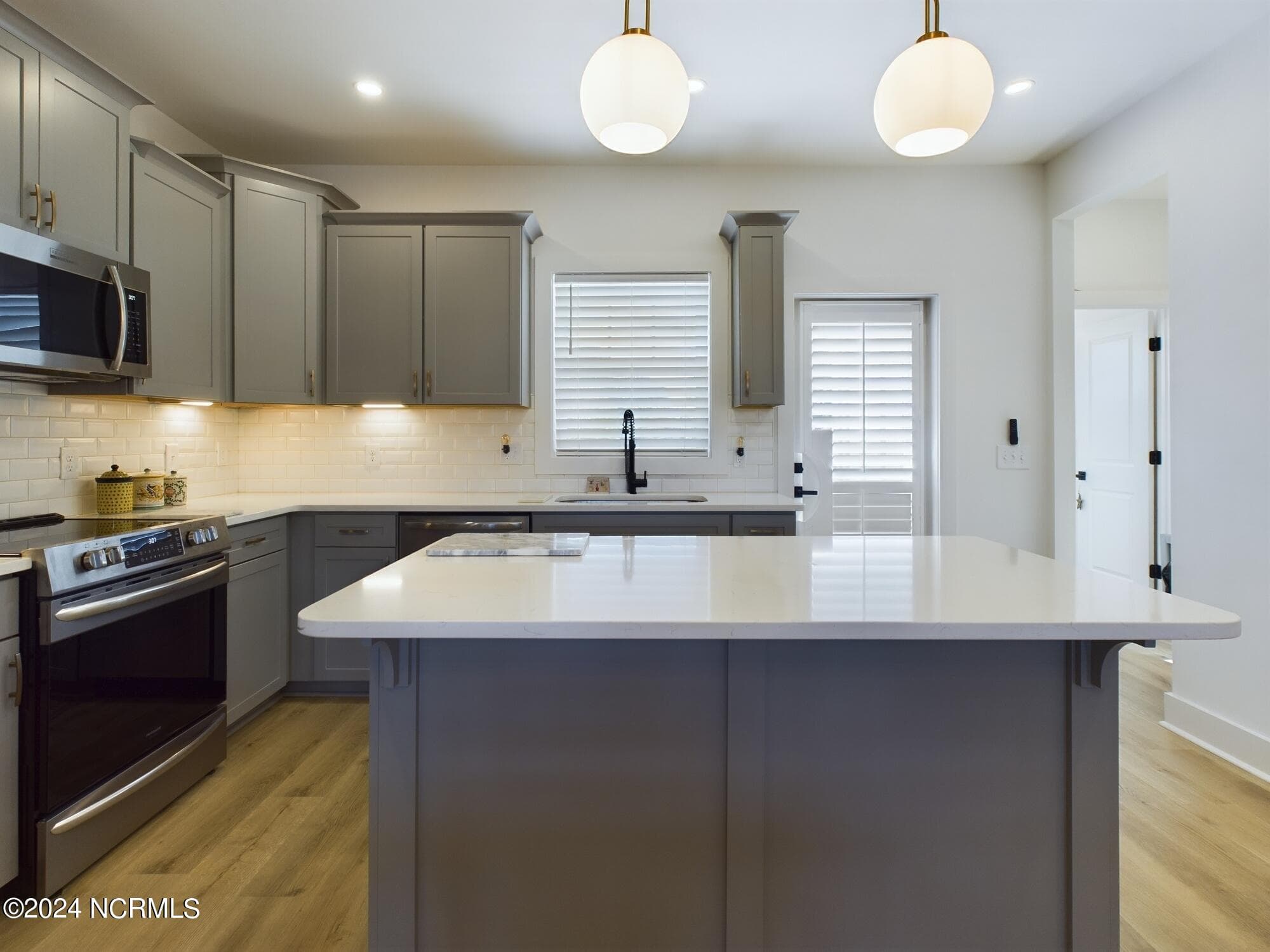 Kitchen-view2 - 129 Lexington Lane, Southern Pines, NC 28387