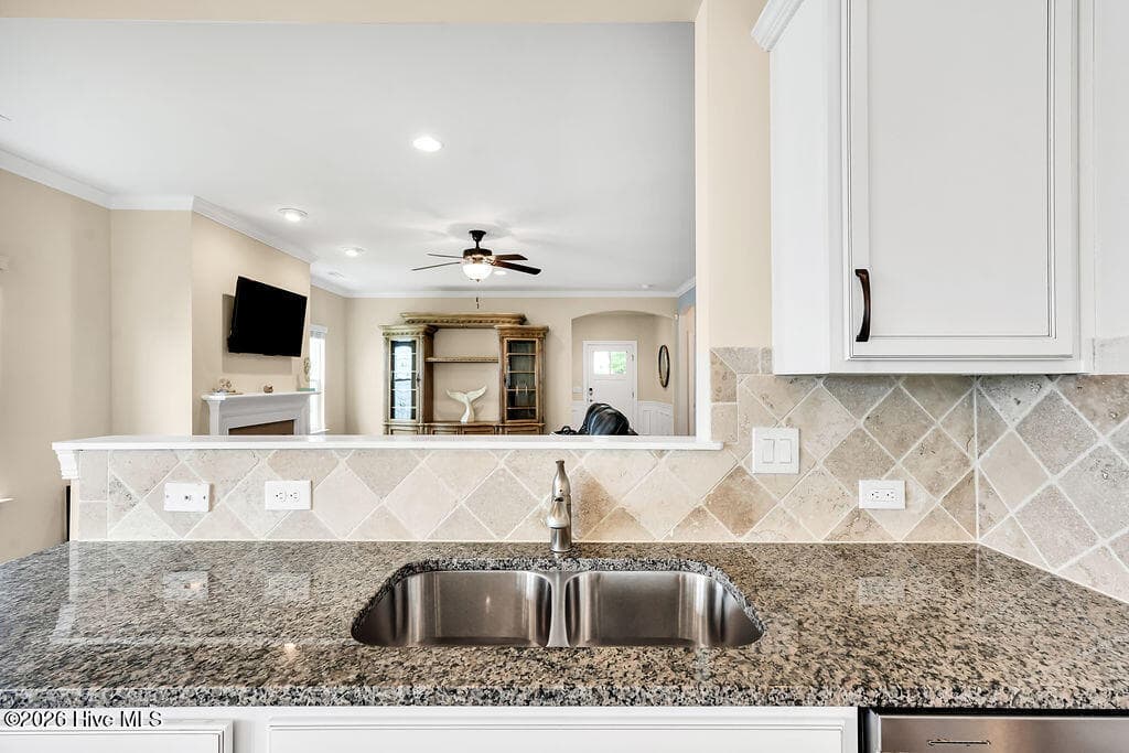 Single Family Residence at 7091 Muskerry Way, Leland, NC 28451, photo 12 of 107