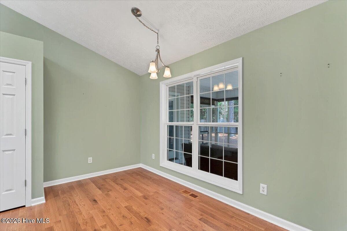 Single Family Residence at 3 Oak Tree Lane, Pinehurst, NC 28374, photo 18 of 59