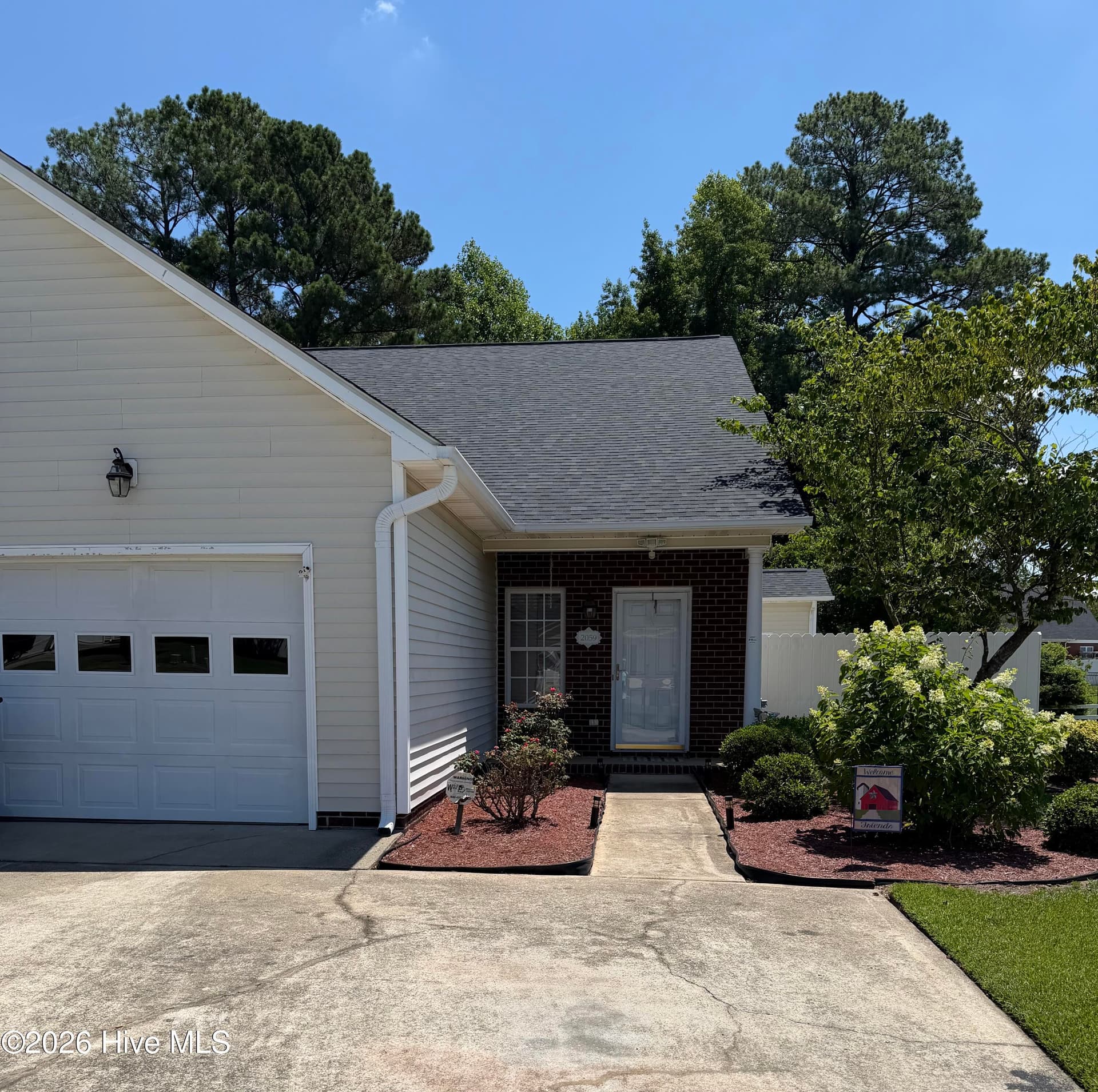 Front - 2059 Briarwood Drive, Kinston, NC 28501