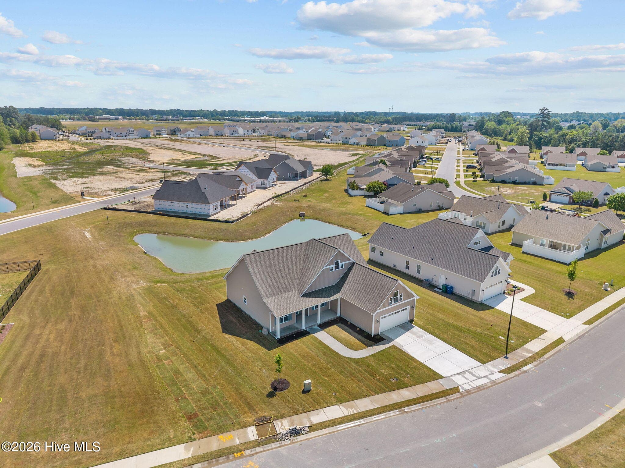 Single Family Residence at 3209 Honeysuckle Drive, Winterville, NC 28590, photo 16 of 88