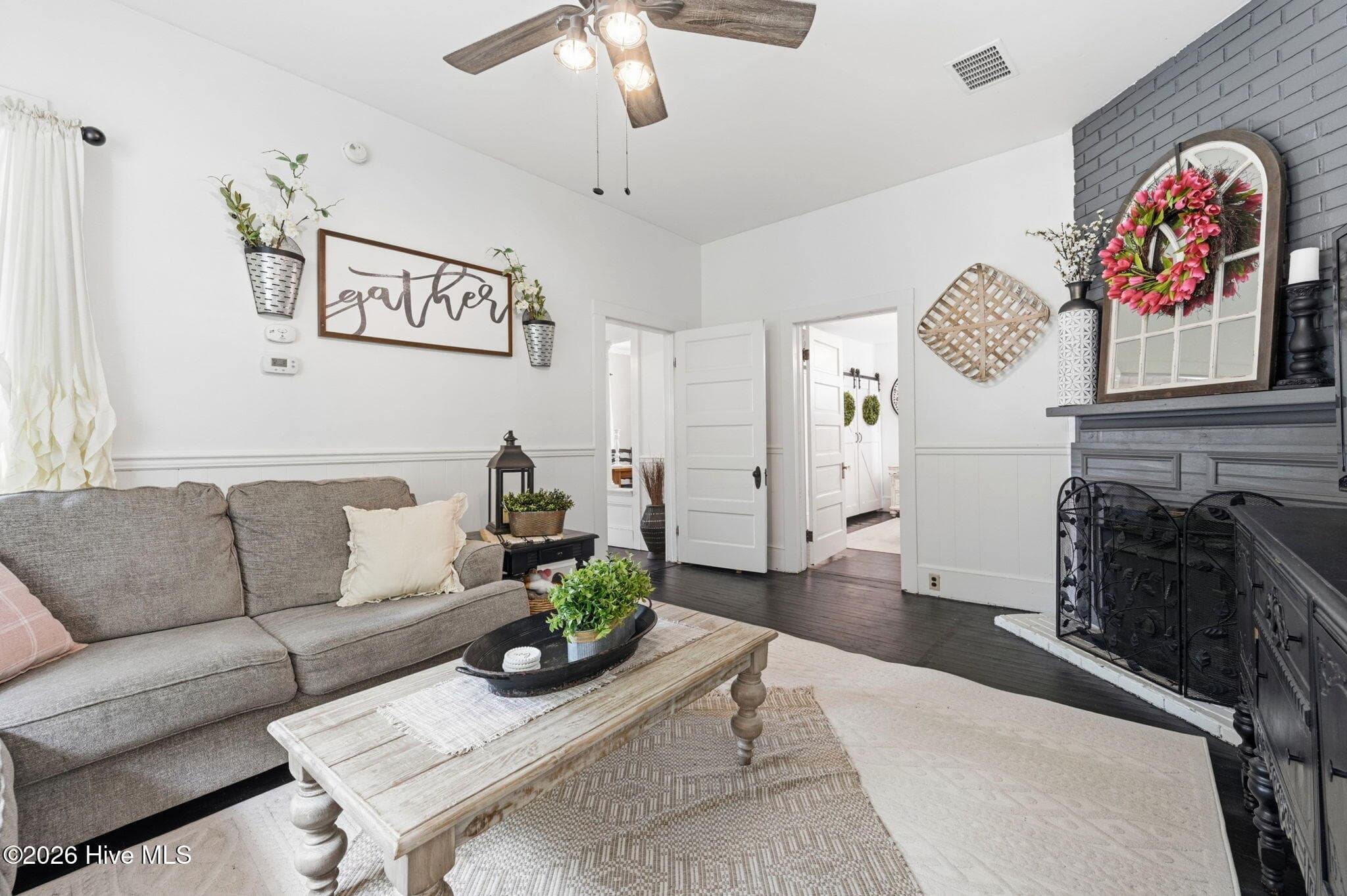 Single Family Residence at 105 E Hargett Street, Richlands, NC 28574, photo 17 of 70