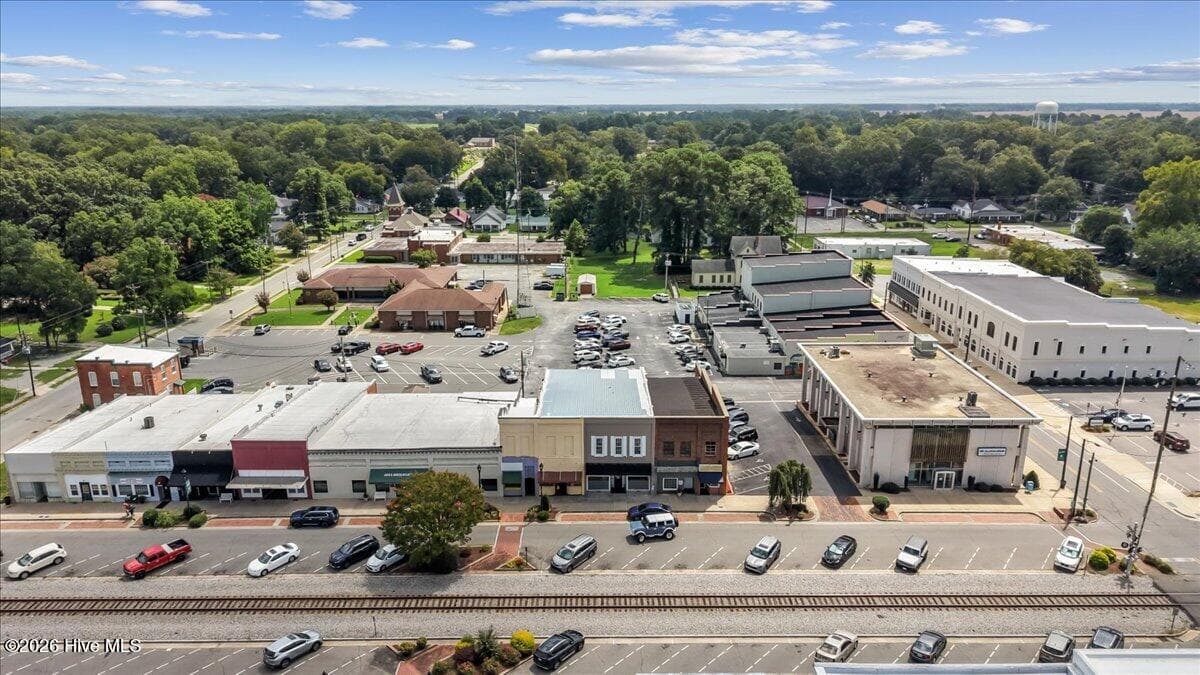 Business at 114 N Center Street, Mount Olive, NC 28365, photo 19 of 39