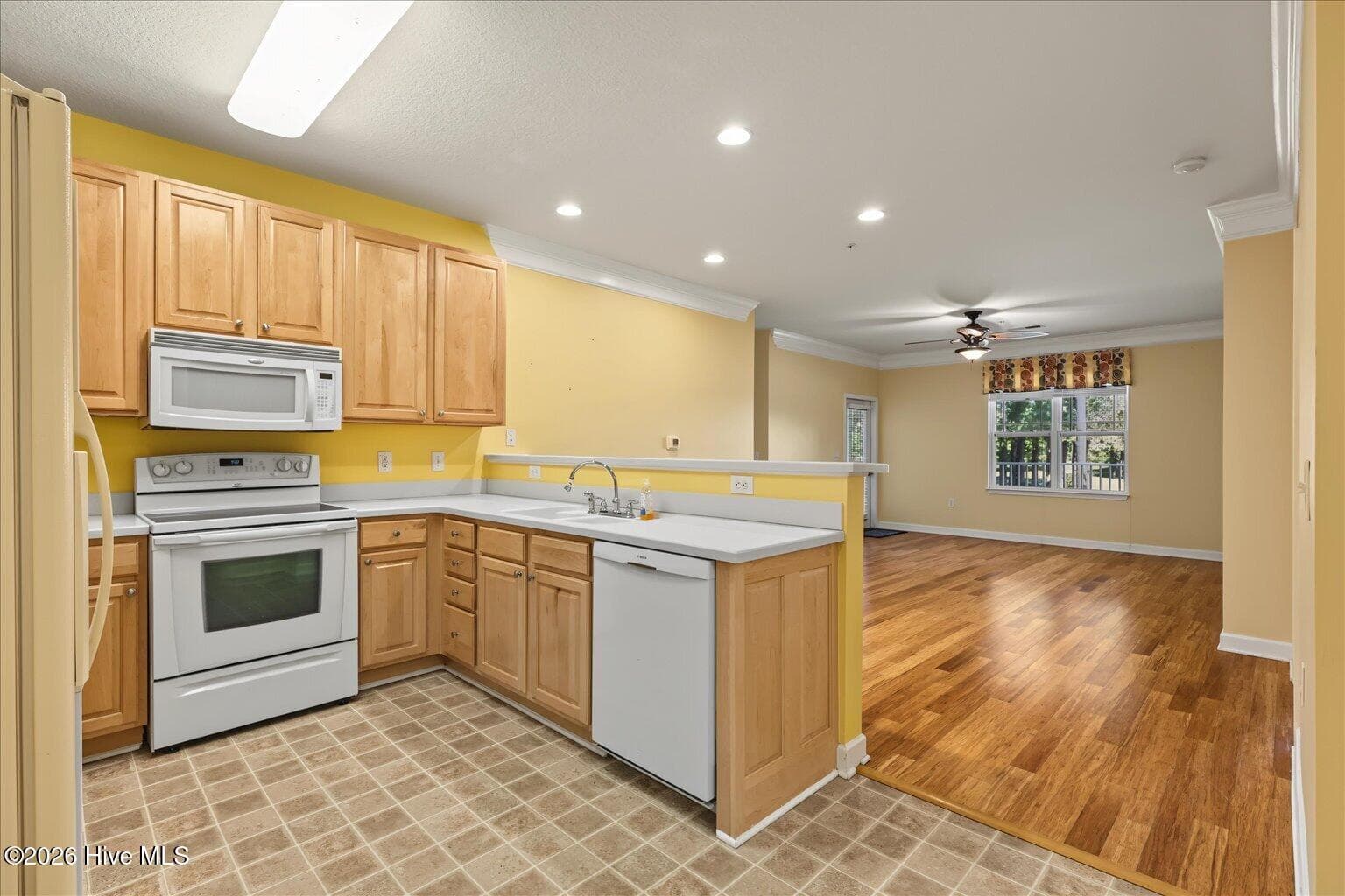 Condominium at 250 Woodlands Way Unit 14, Calabash, NC 28467, photo 4 of 49