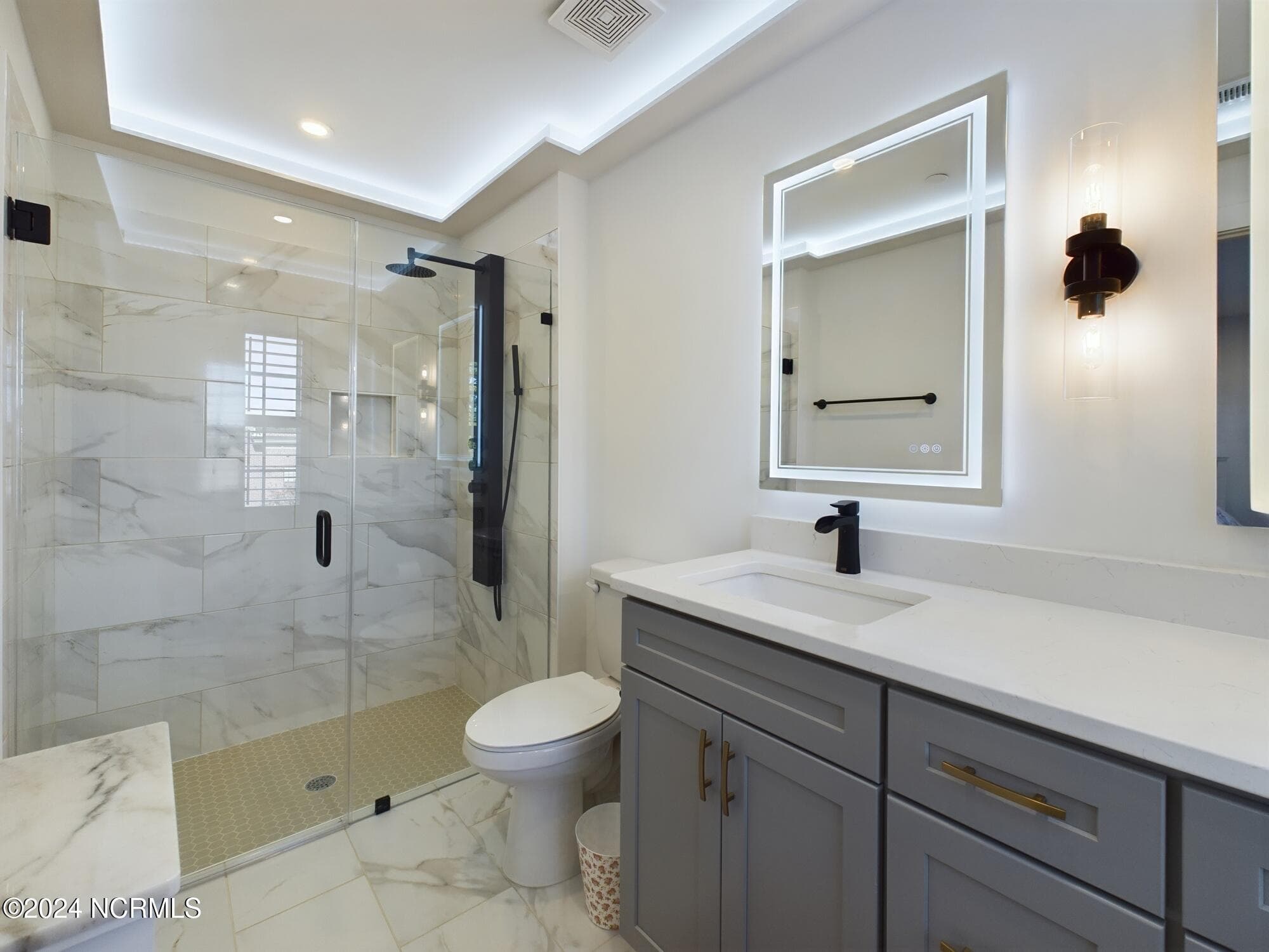 Full bath-view2 - 129 Lexington Lane, Southern Pines, NC 28387