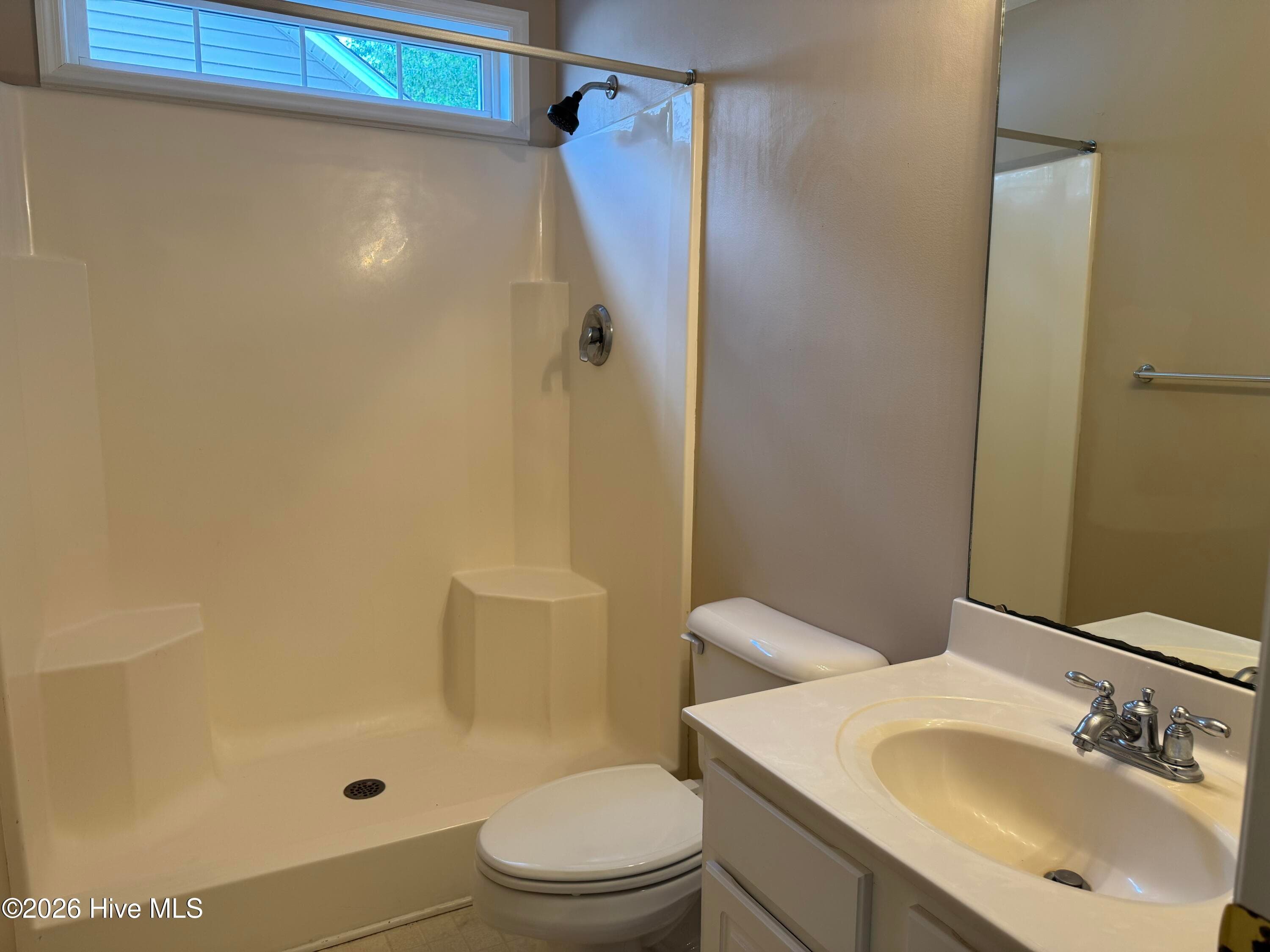 Single Family Residence at 112 Inge Court, New Bern, NC 28562, photo 17 of 24
