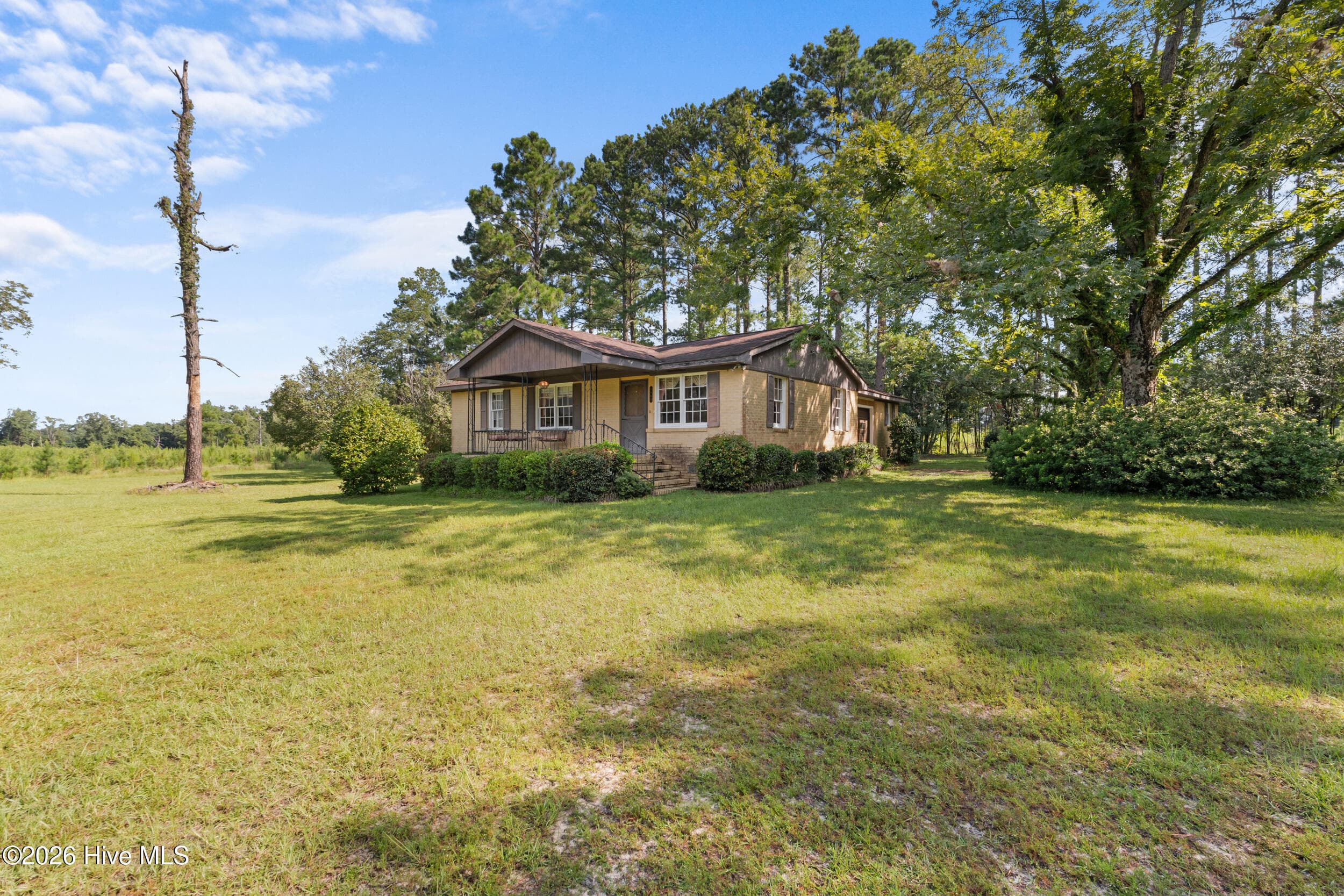 Single Family Residence at 4960 Woodland Way, Millen, GA 30442, photo 3 of 32