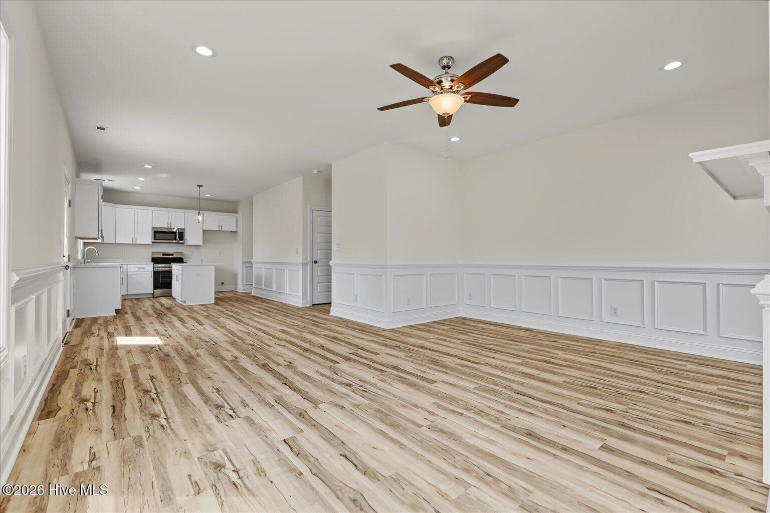 Single Family Residence at 467 Fowler Manning Road, Richlands, NC 28574, photo 21 of 49