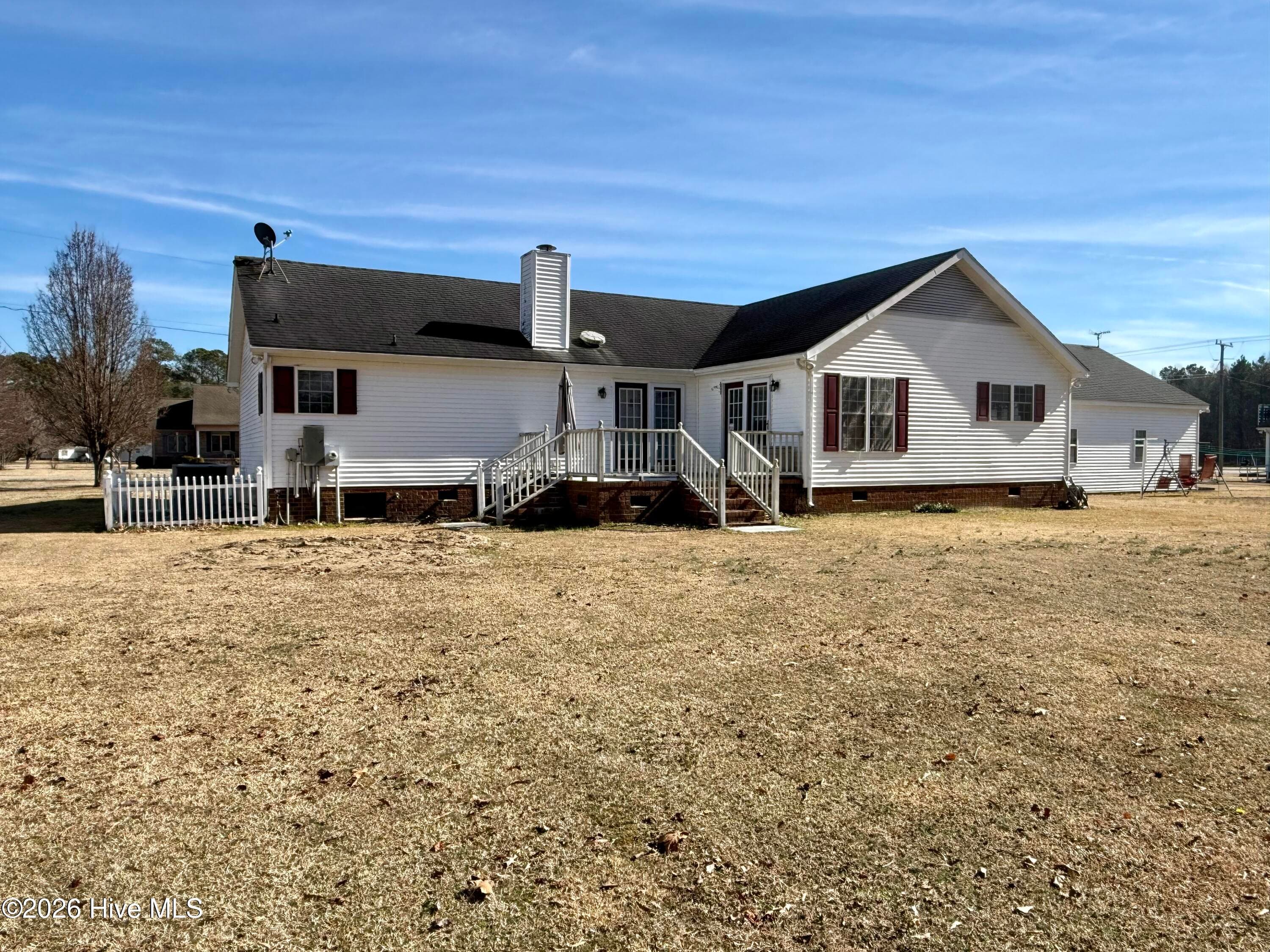 Manufactured Home at 1045 Mascot Lane, Williamston, NC 27892, Williamston, photo 14 of 64