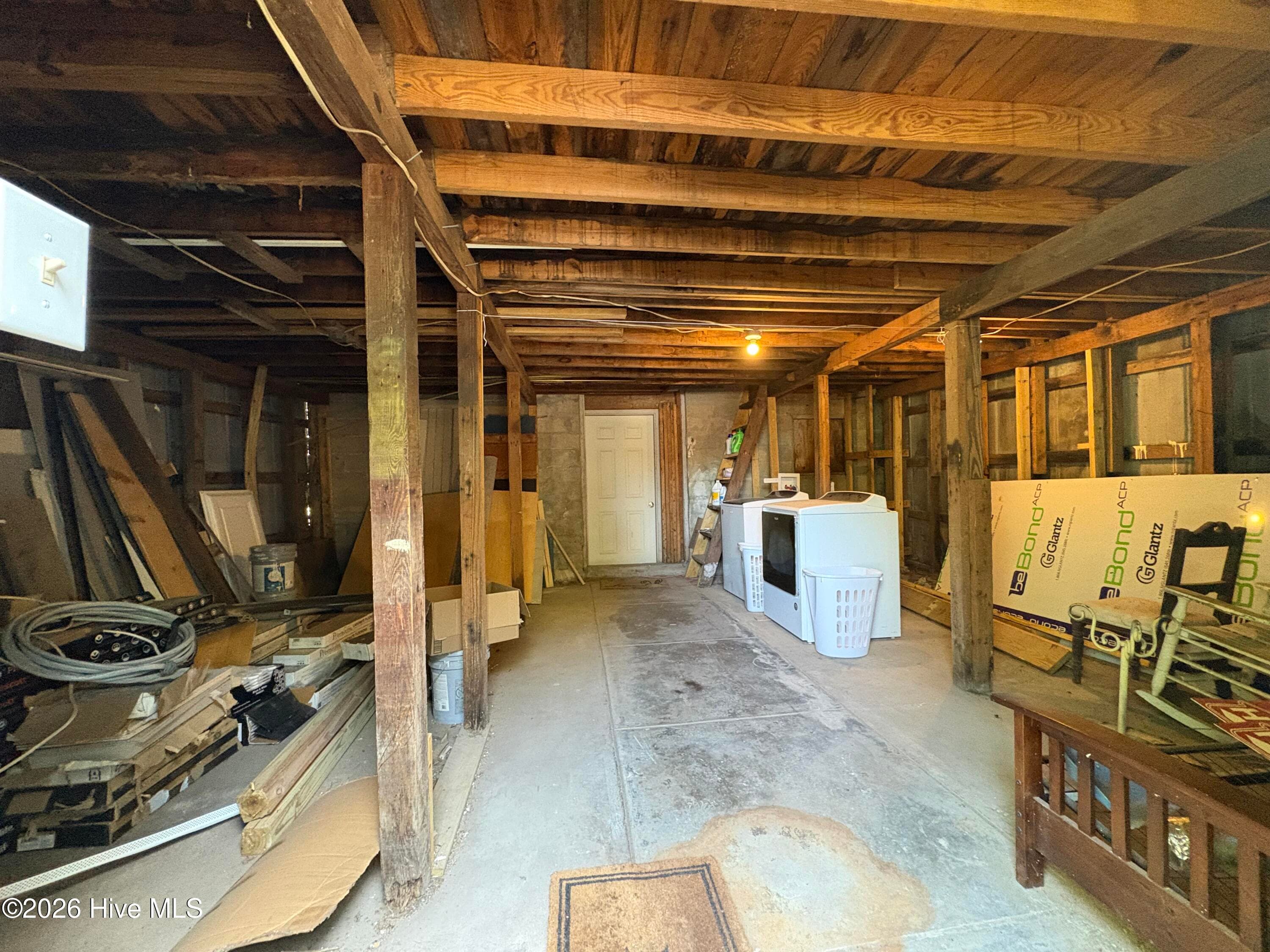 Garage - 311 S Road Street, Elizabeth City, NC 27909